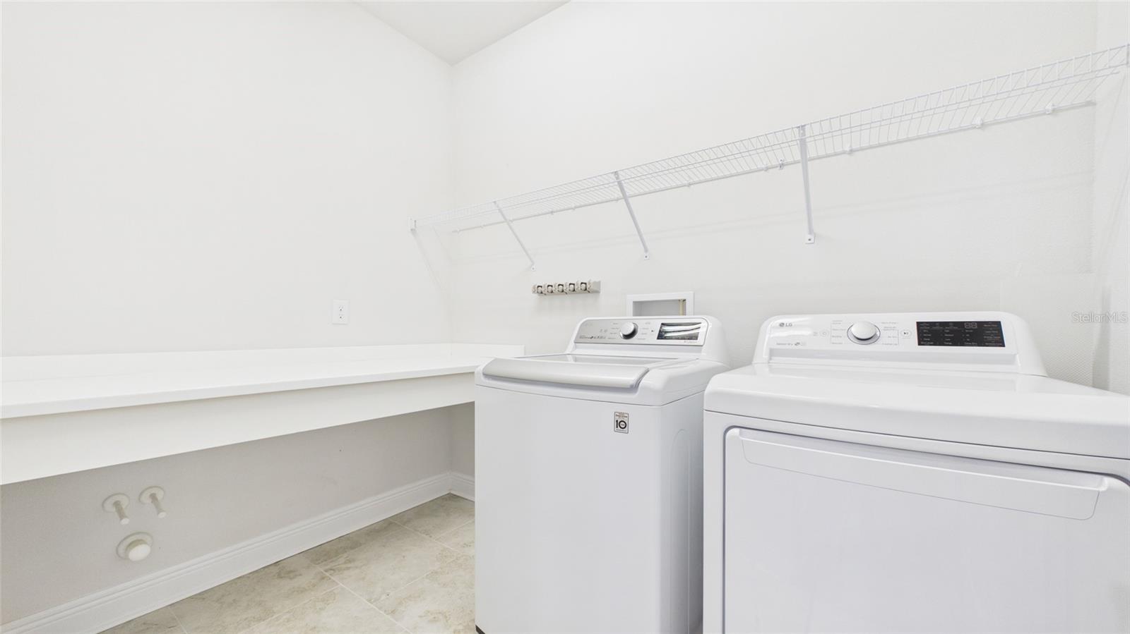 Image 42 of 70 For 13890 Kingfisher Glen Drive