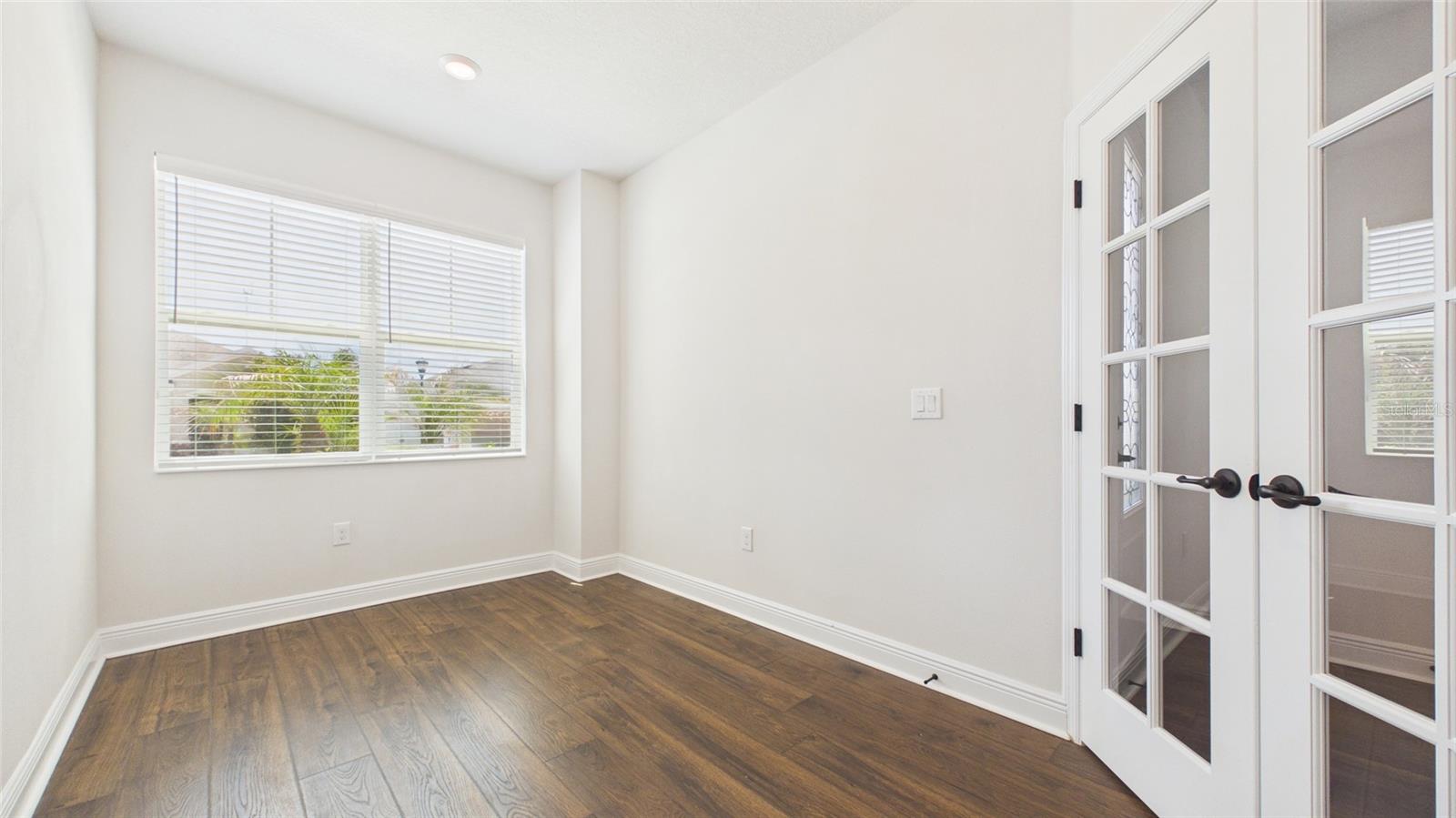 Image 9 of 70 For 13890 Kingfisher Glen Drive