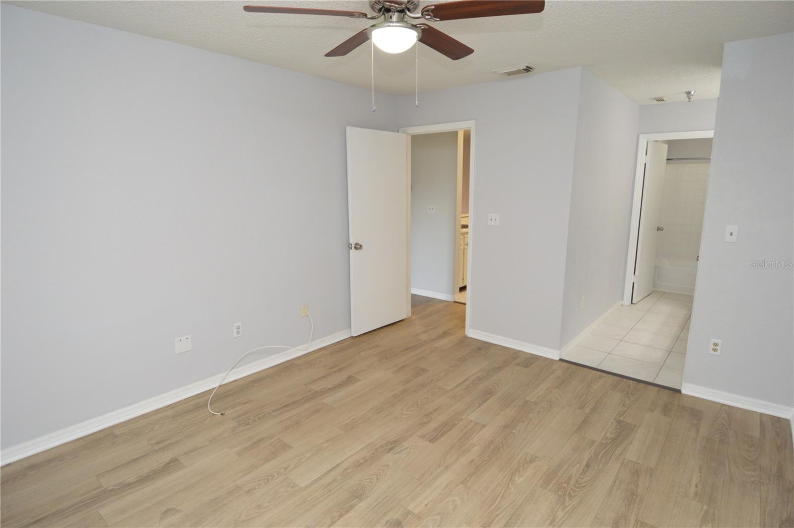 Image 38 of 95 For 10265 Gandy Boulevard N 1511