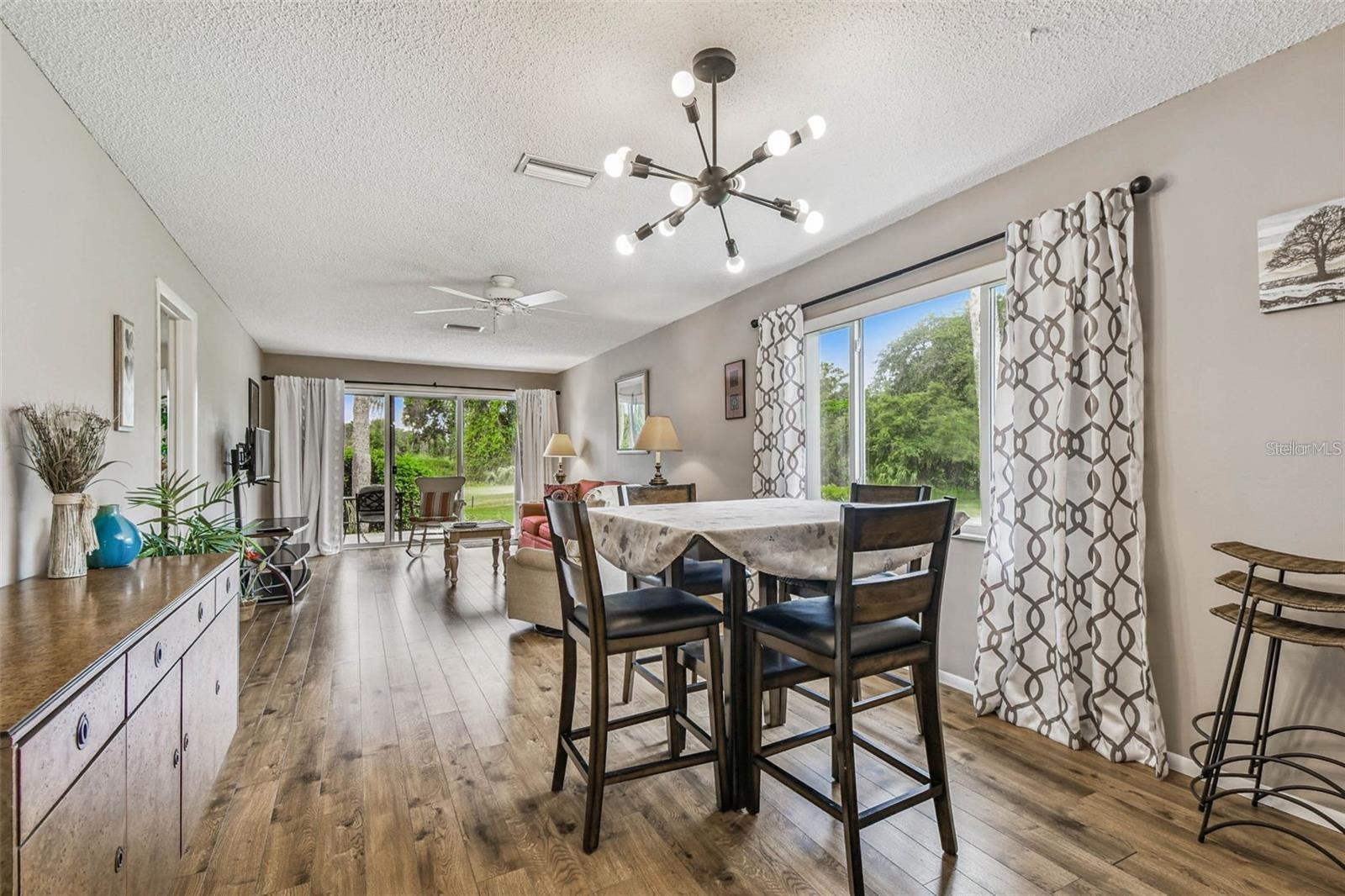 Image 31 of 74 For 3841 Trophy Boulevard 3841