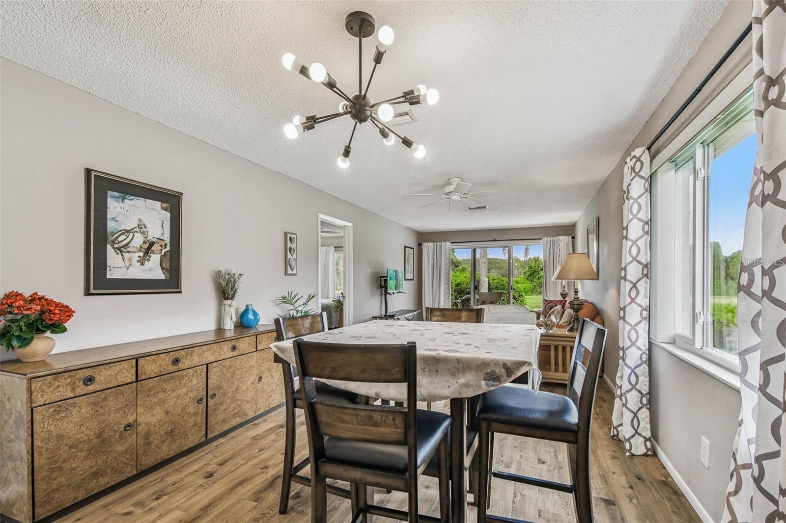 Image 32 of 74 For 3841 Trophy Boulevard 3841