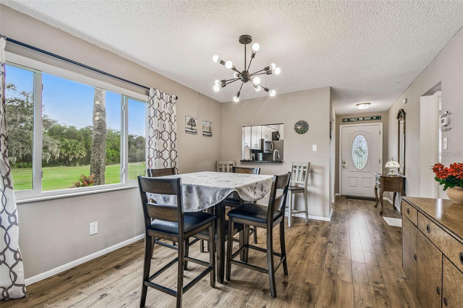 Image 33 of 74 For 3841 Trophy Boulevard 3841