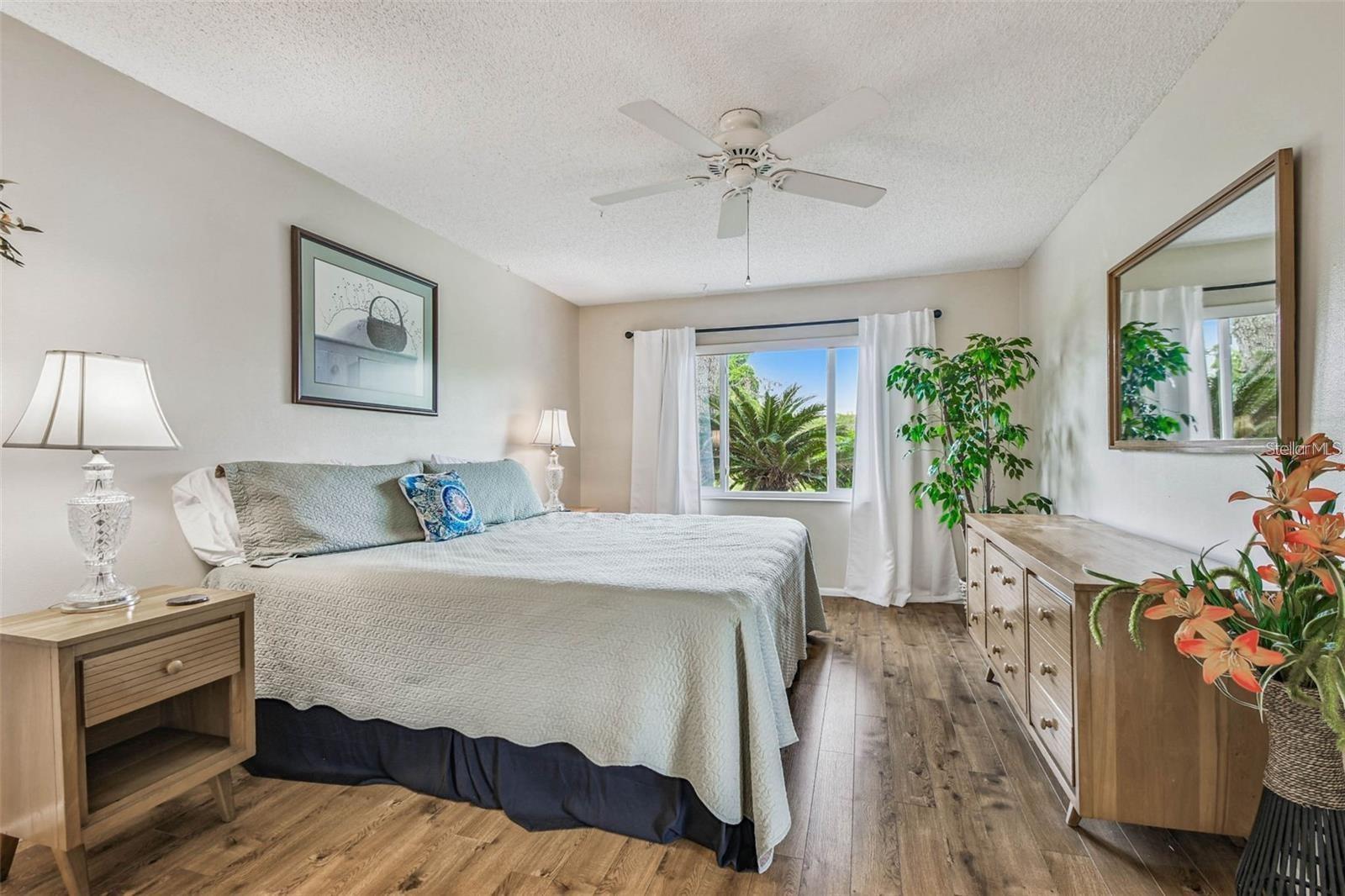 Image 7 of 74 For 3841 Trophy Boulevard 3841