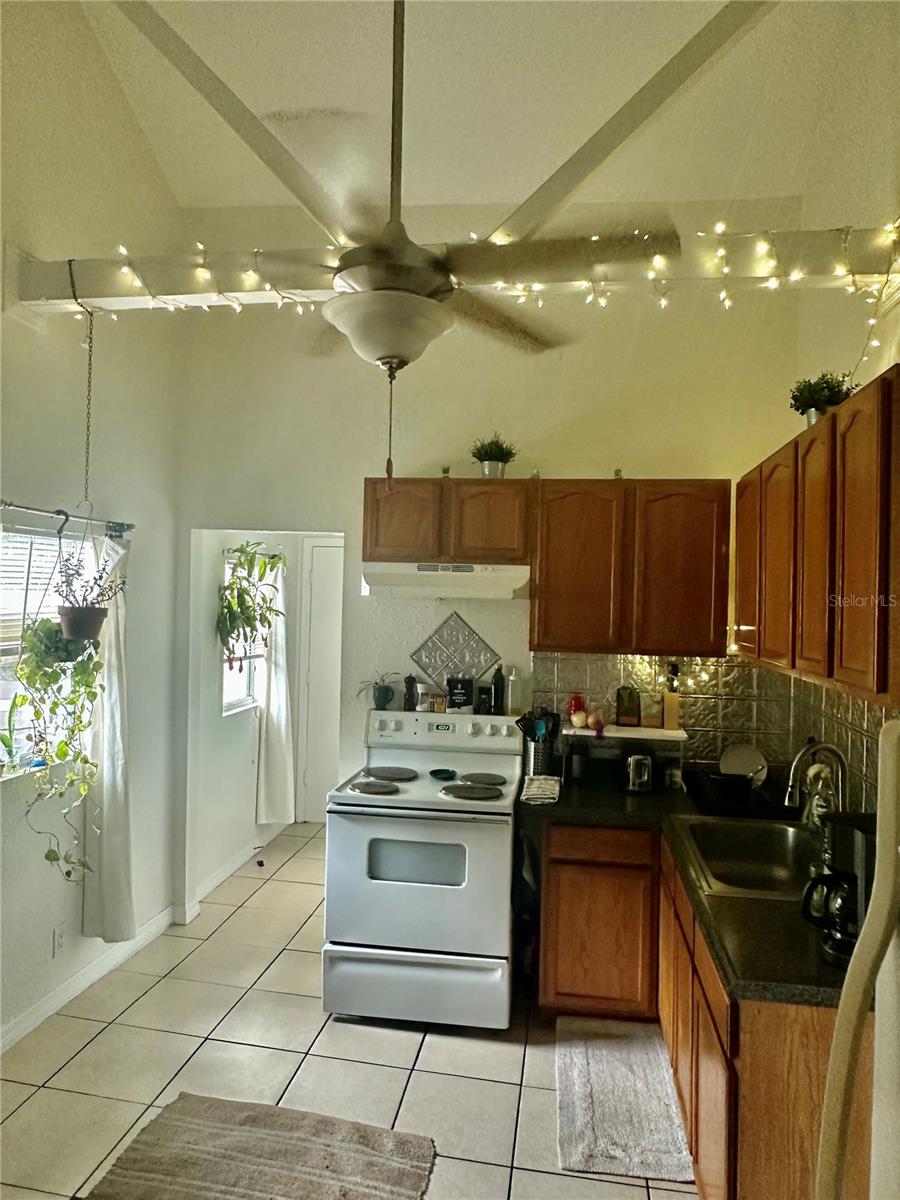 Image 5 of 13 For 310 21st Avenue S