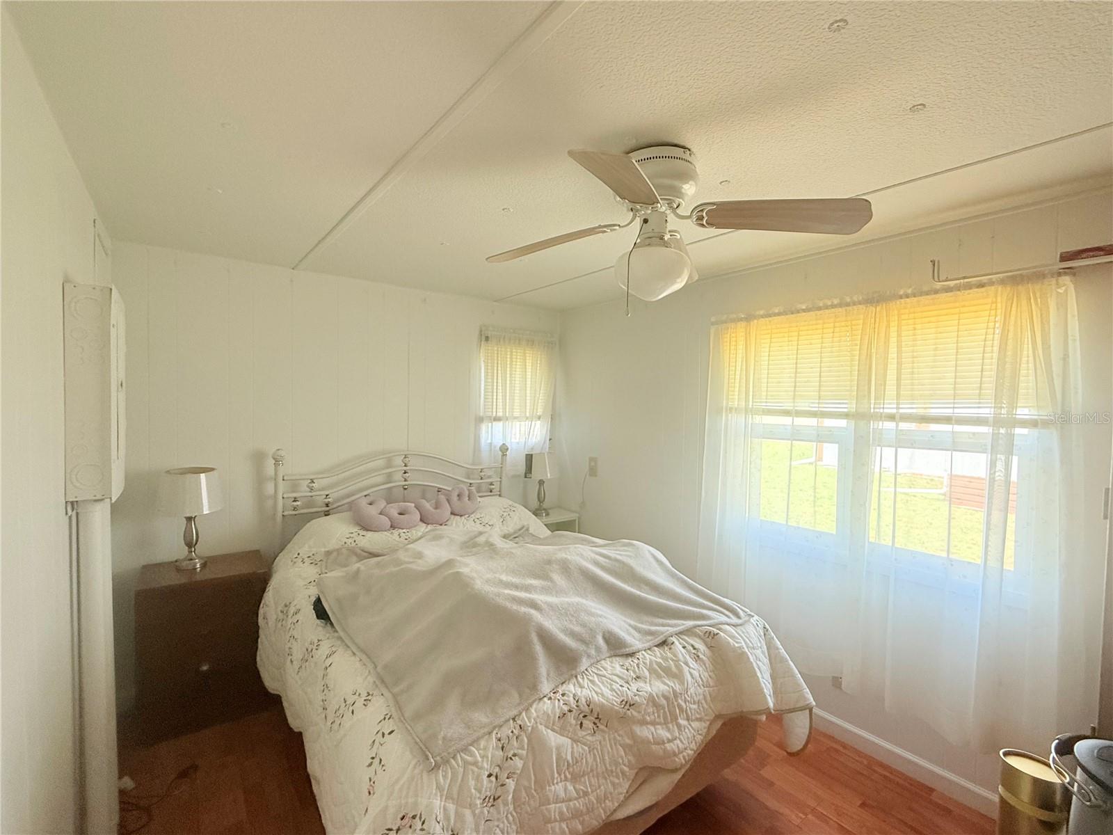 Image 15 of 27 For 38645 Remora Avenue