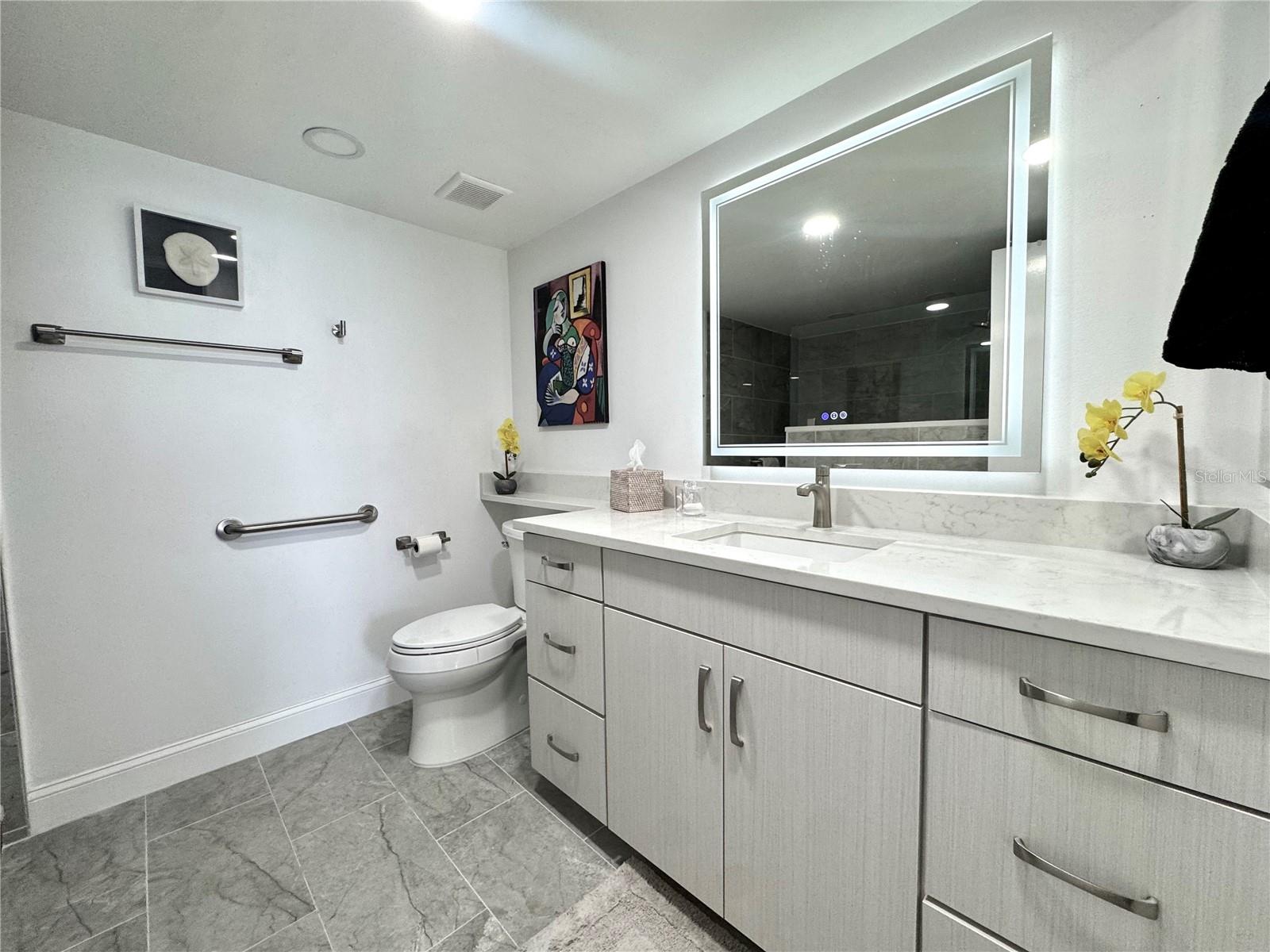 Image 2 of 74 For 5700 Escondida Boulevard S 403