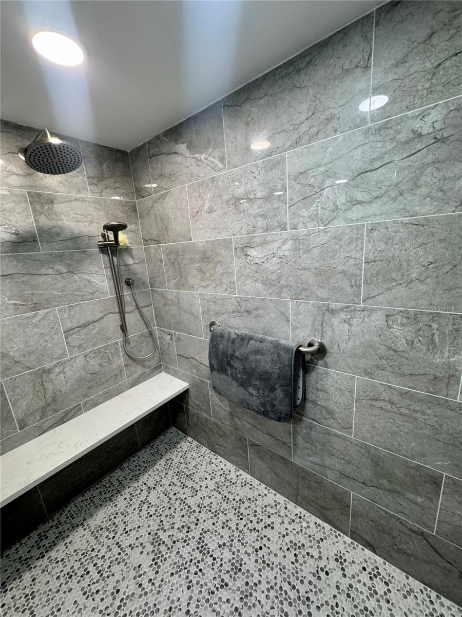 Image 4 of 74 For 5700 Escondida Boulevard S 403