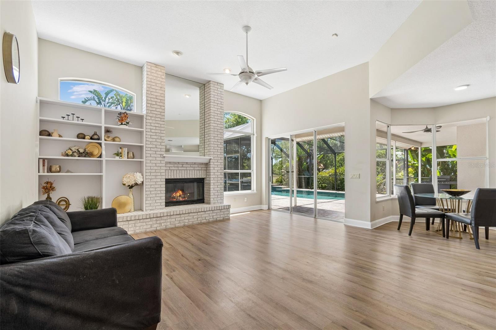 Image 16 of 56 For 19623 Lake Osceola Lane