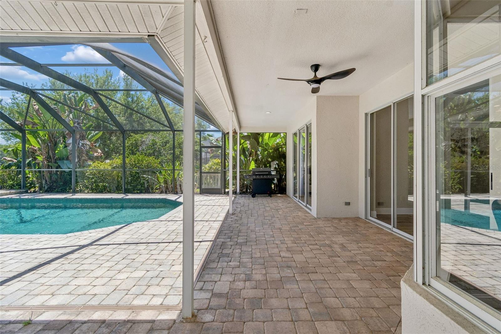 Image 24 of 56 For 19623 Lake Osceola Lane