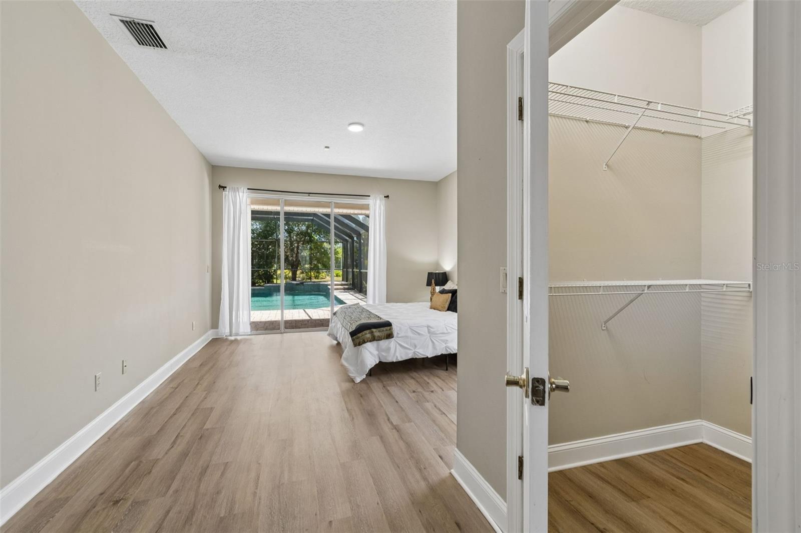 Image 30 of 56 For 19623 Lake Osceola Lane