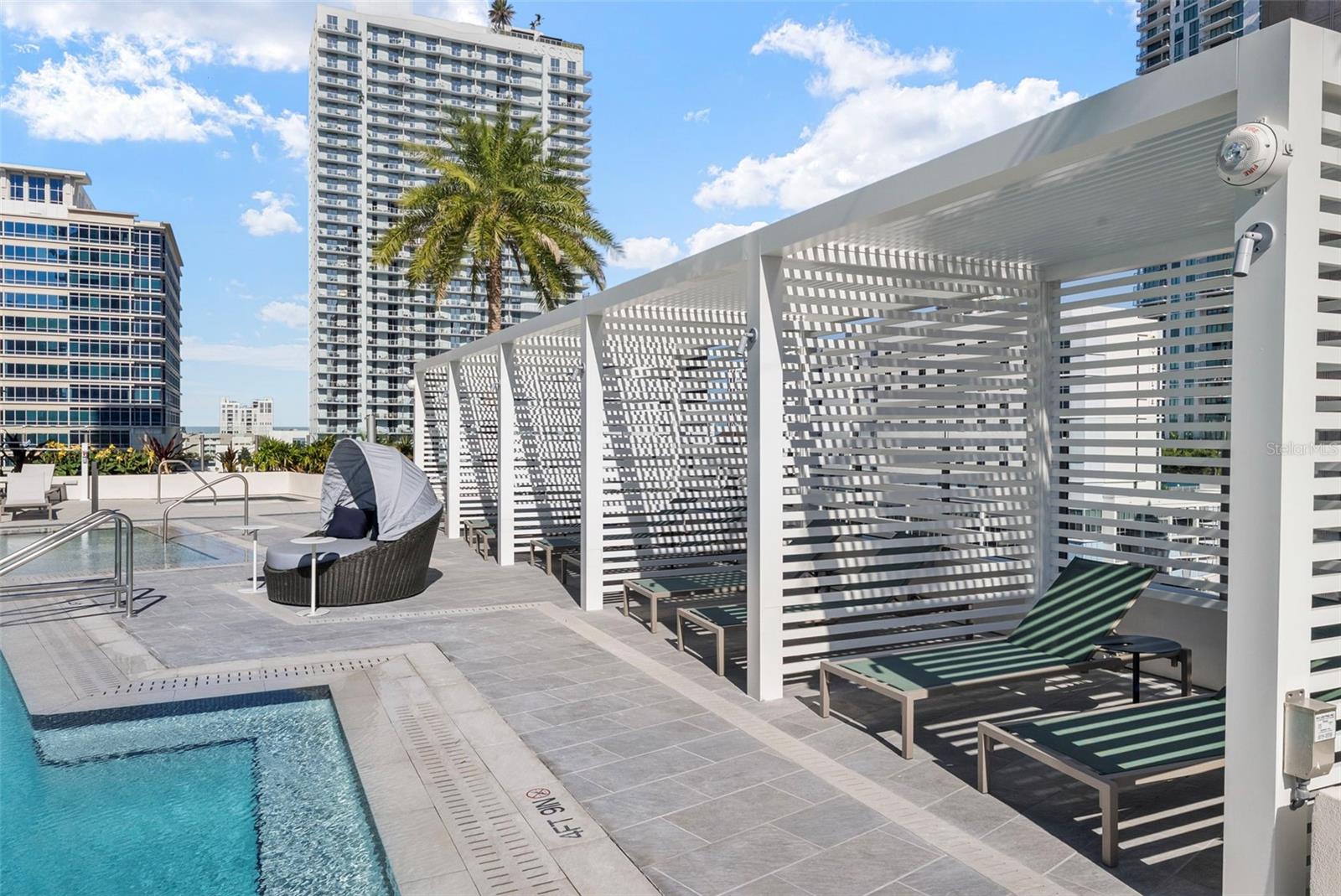 Image 16 of 24 For 275 1st Avenue S 1405