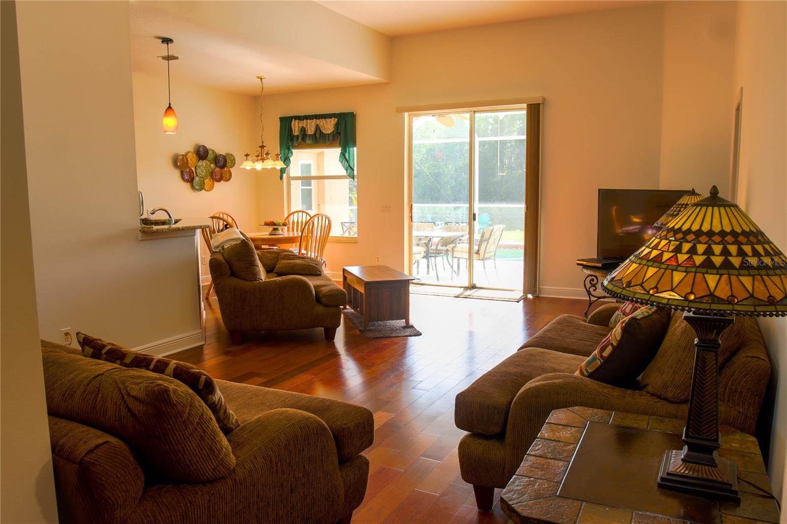 Image 16 of 33 For 18012 Sparrows Nest Drive