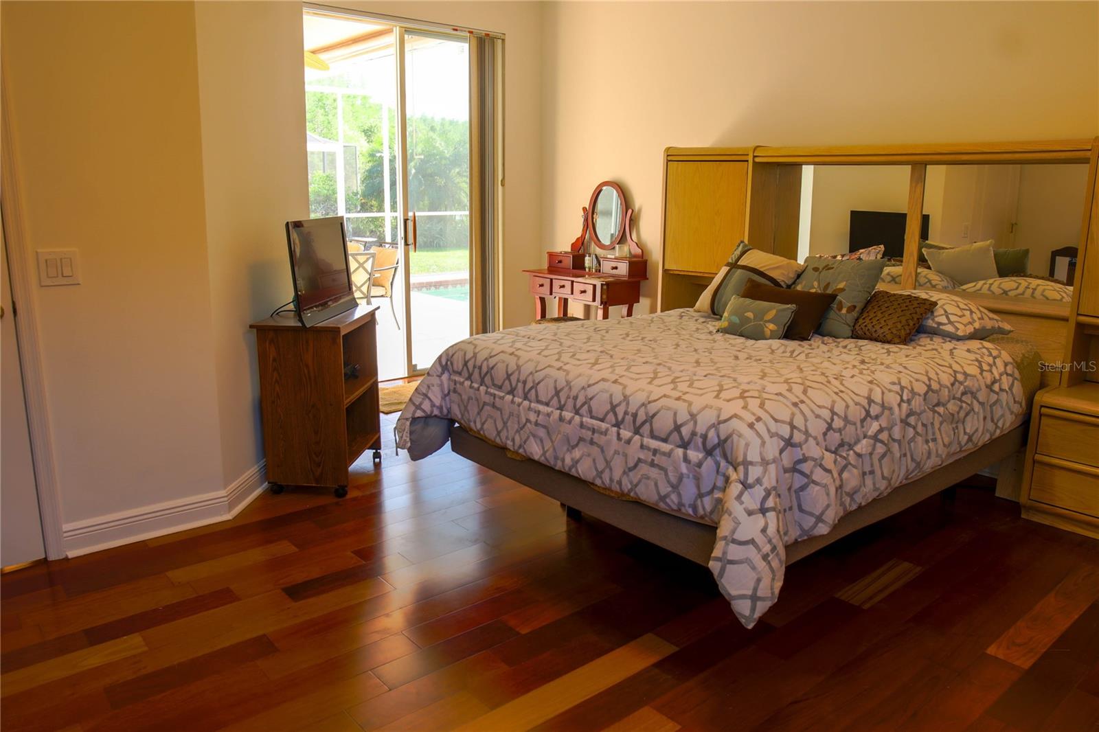 Image 19 of 33 For 18012 Sparrows Nest Drive