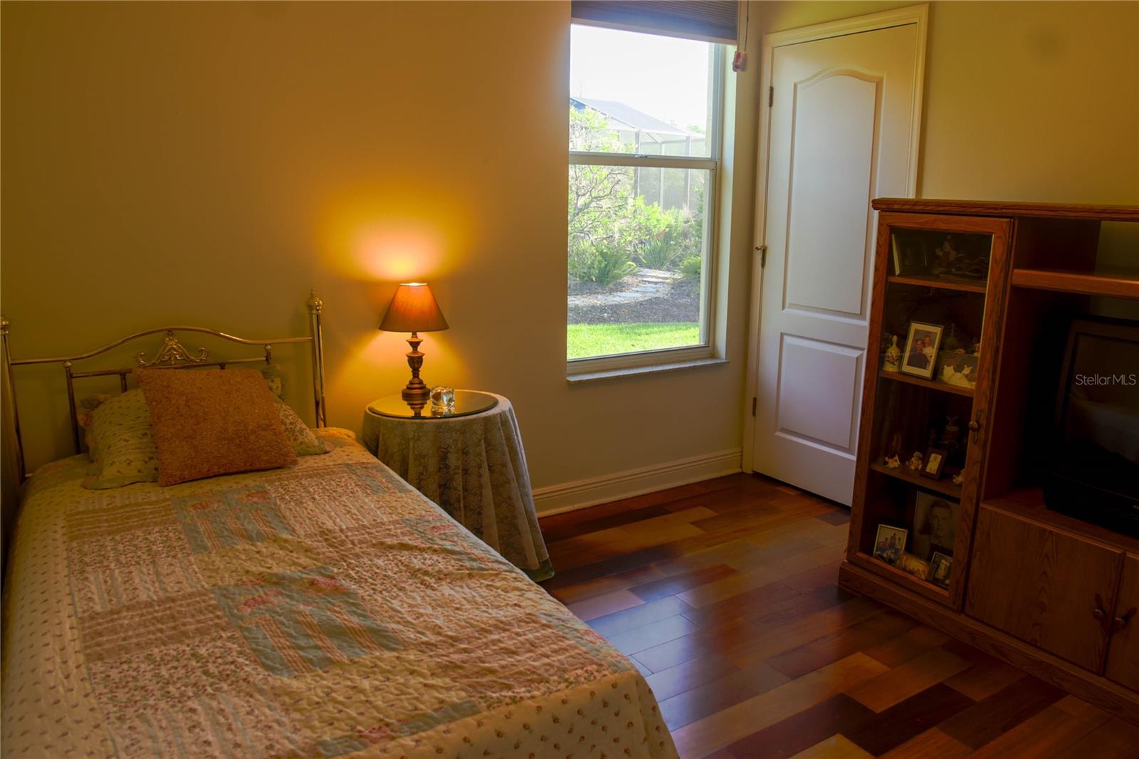 Image 26 of 33 For 18012 Sparrows Nest Drive