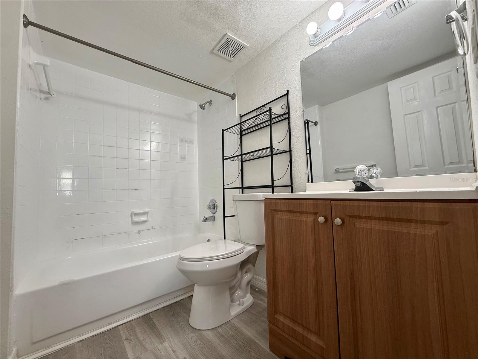 Image 14 of 16 For 9013 Westchester Circle 32