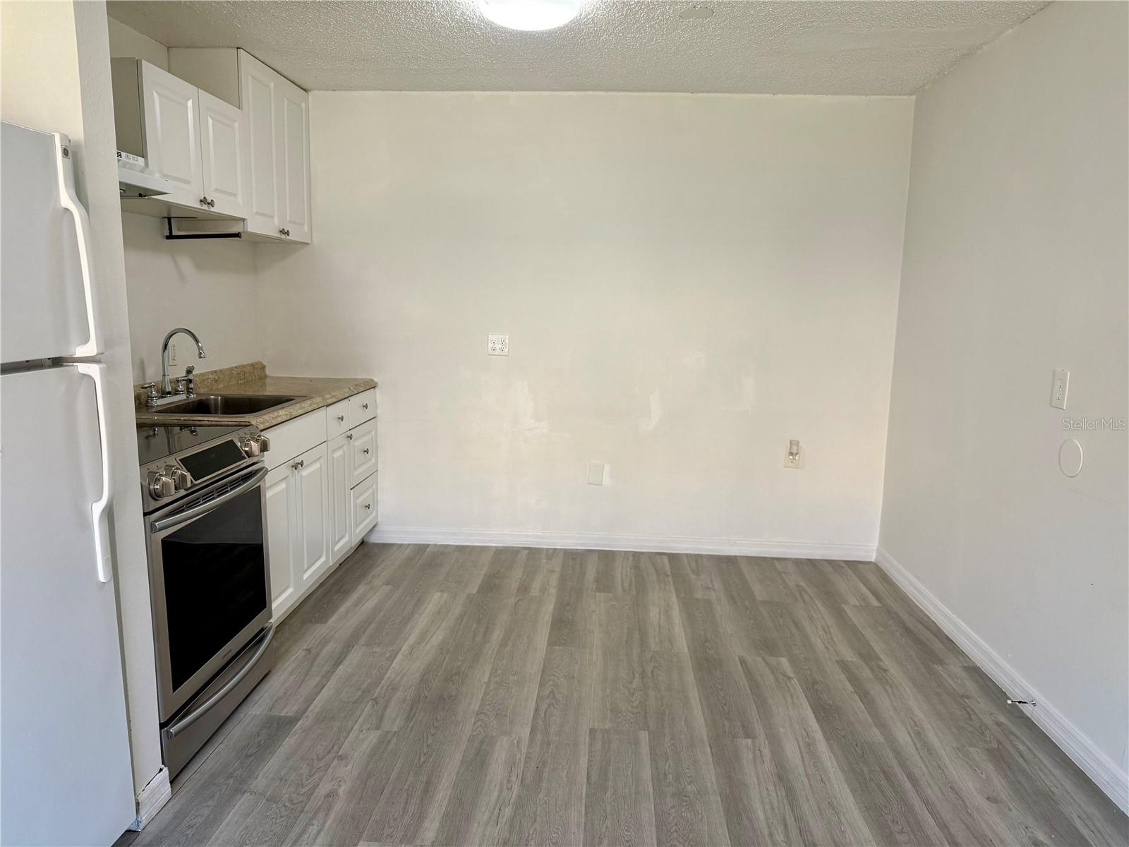 Image 3 of 16 For 9013 Westchester Circle 32