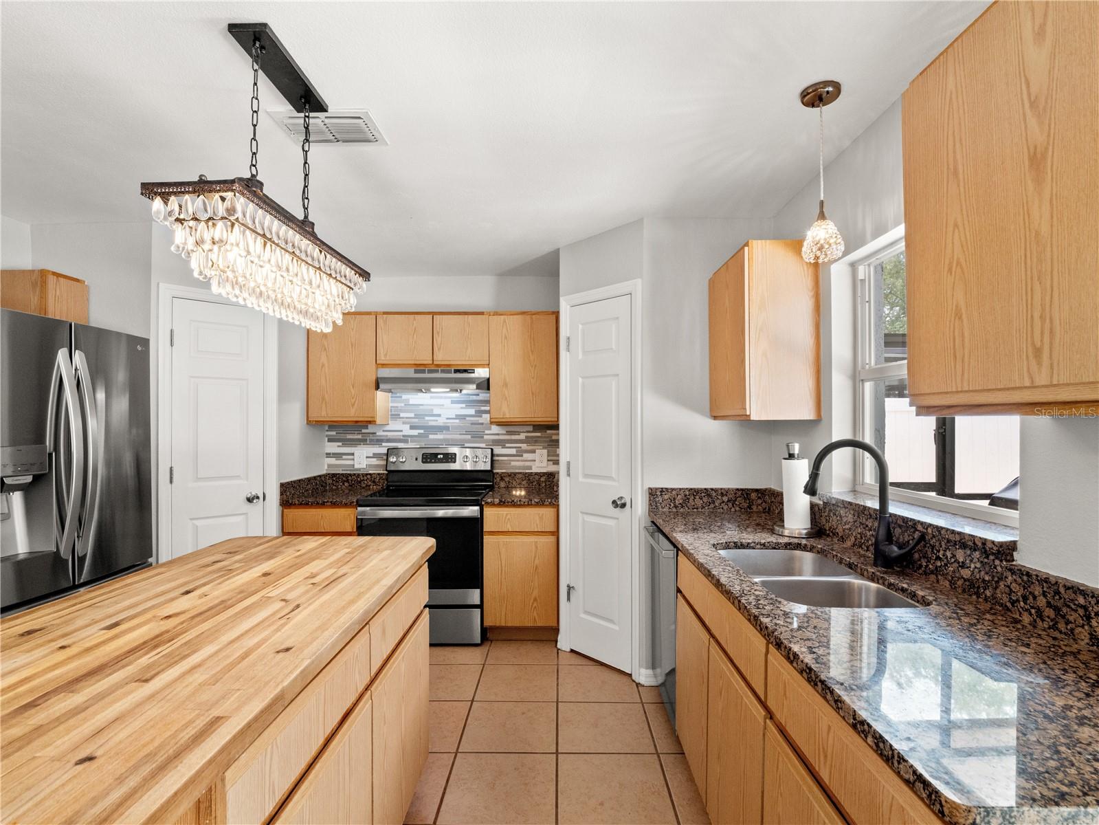 Image 9 of 46 For 19212 Wood Sage Drive