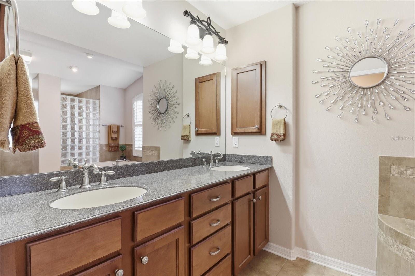 Image 26 of 48 For 6 Carnation Court