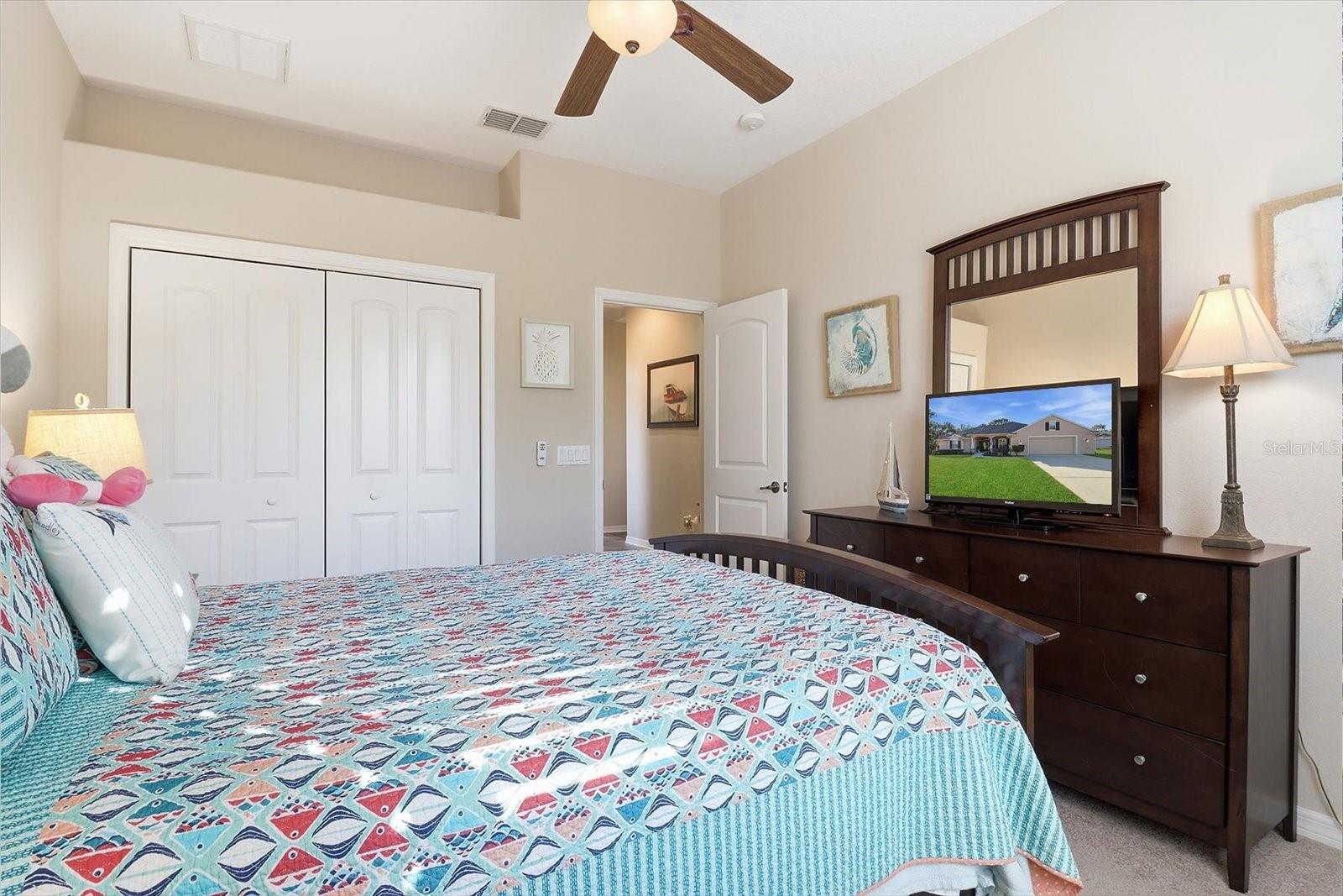 Image 31 of 48 For 6 Carnation Court