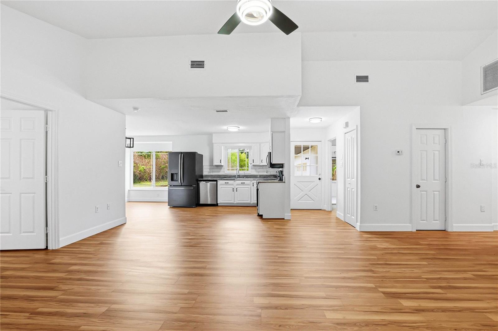 Image 22 of 98 For 403 Wendel Avenue