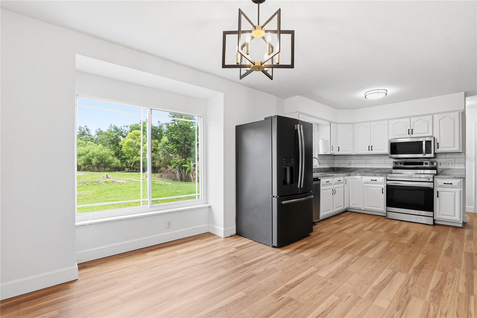 Image 28 of 98 For 403 Wendel Avenue