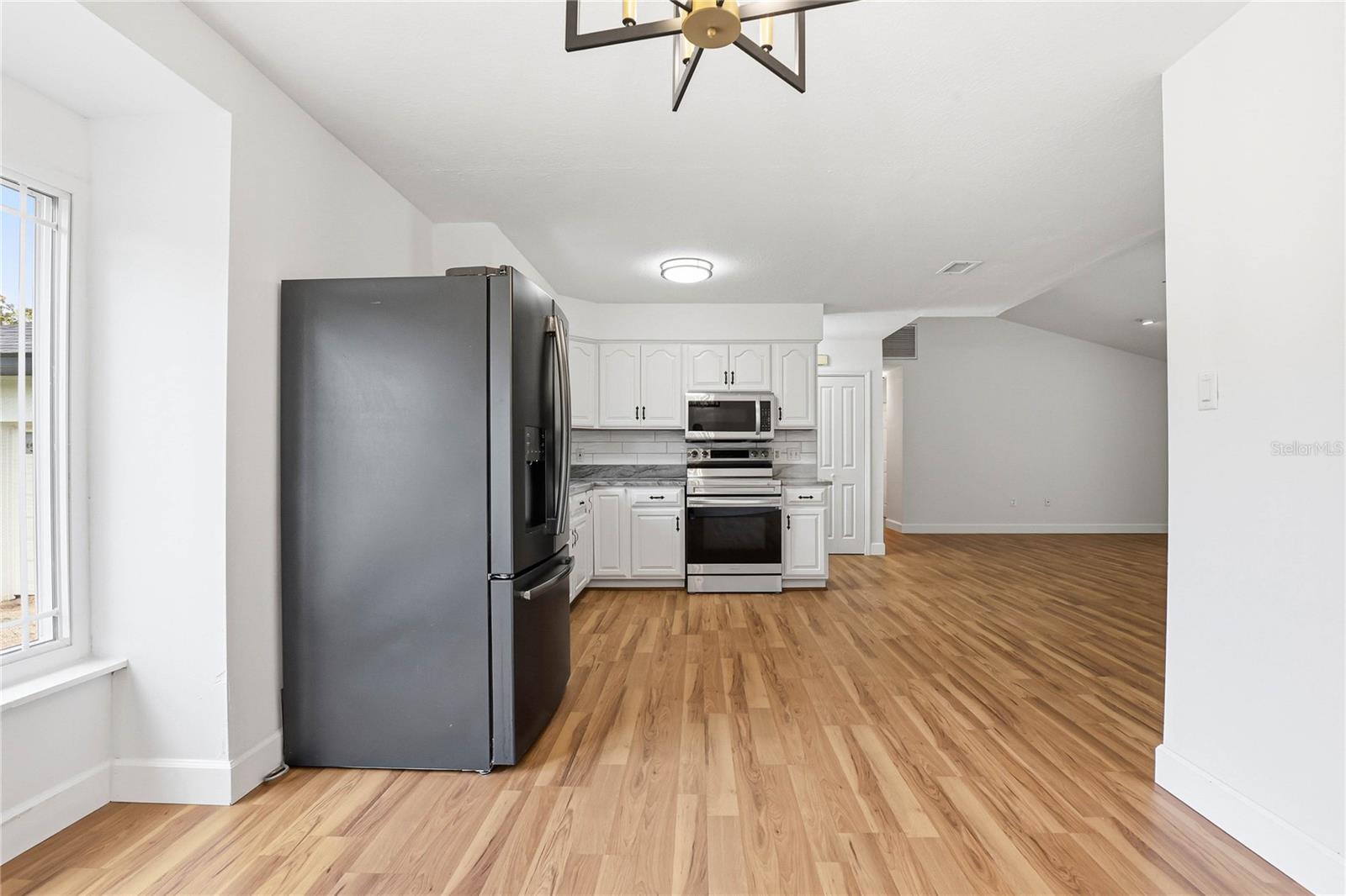 Image 30 of 98 For 403 Wendel Avenue