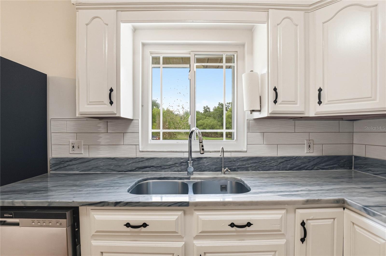 Image 32 of 98 For 403 Wendel Avenue