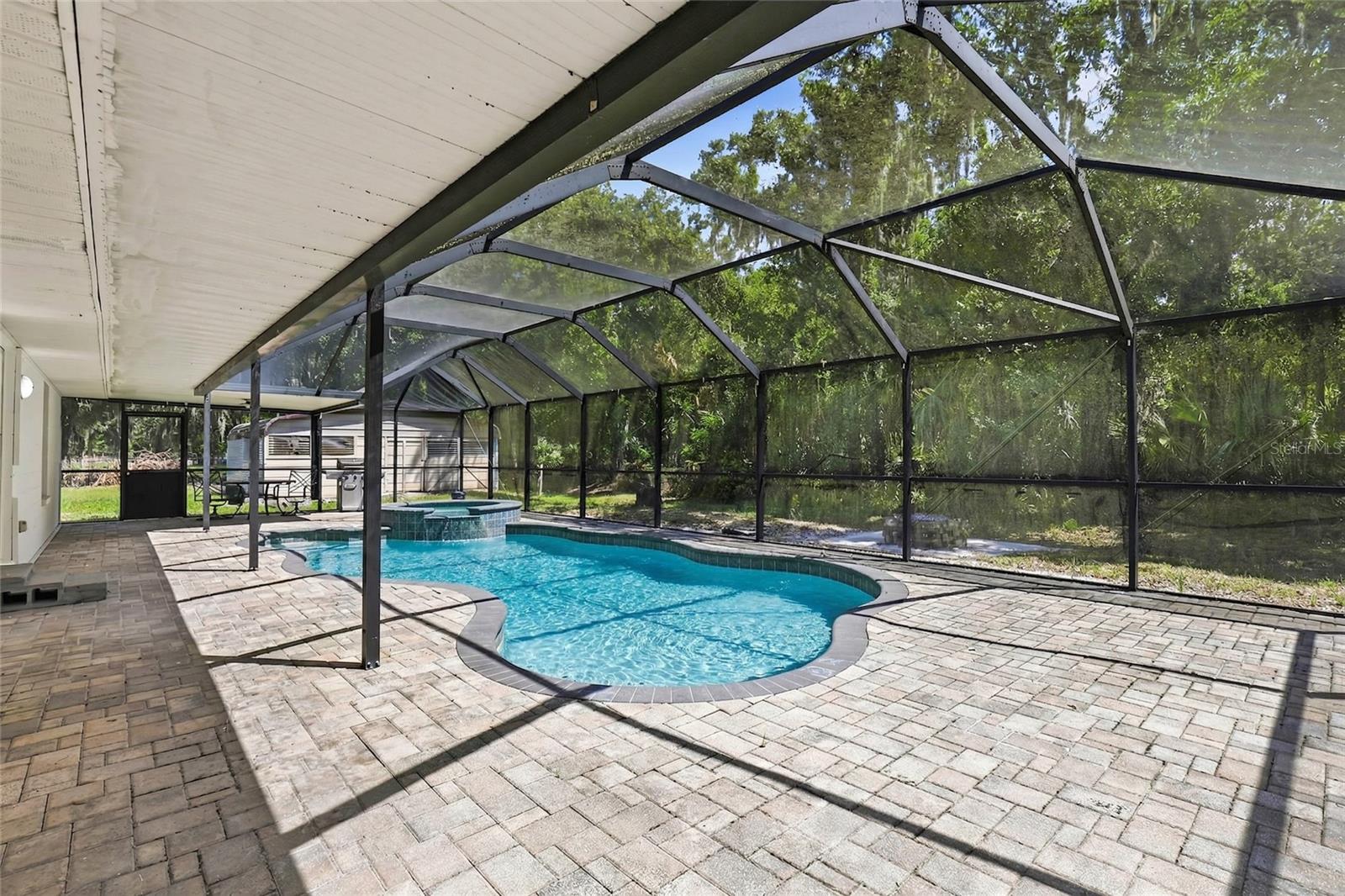 Image 41 of 98 For 403 Wendel Avenue