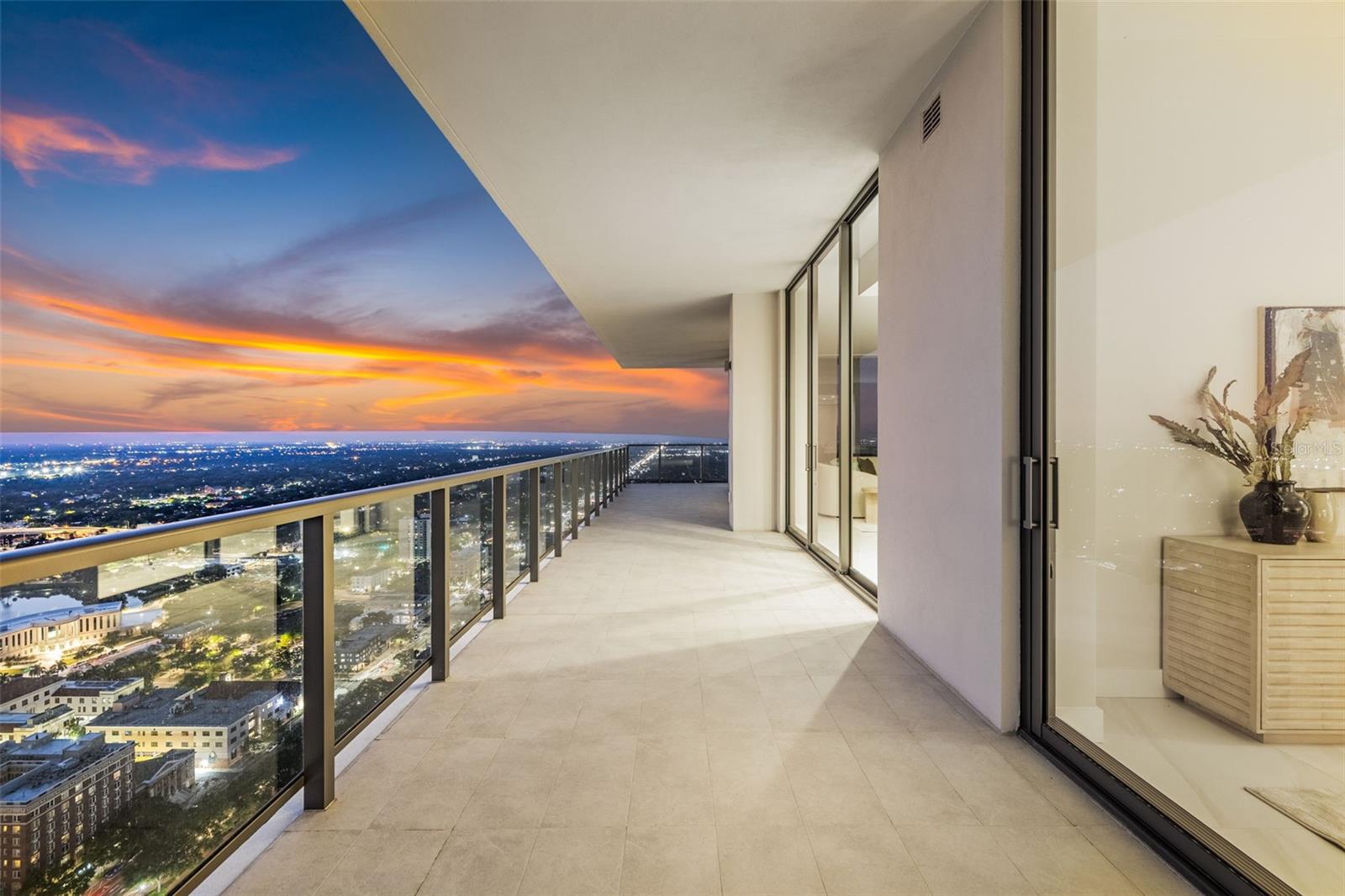 Image 18 of 36 For 275 1st Avenue S 4101