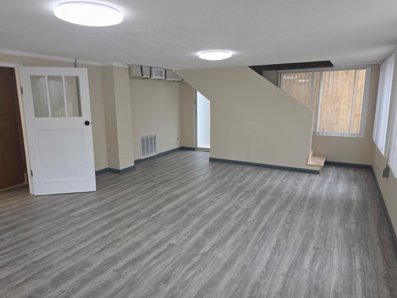 Image 11 of 46 For 710 11th Avenue