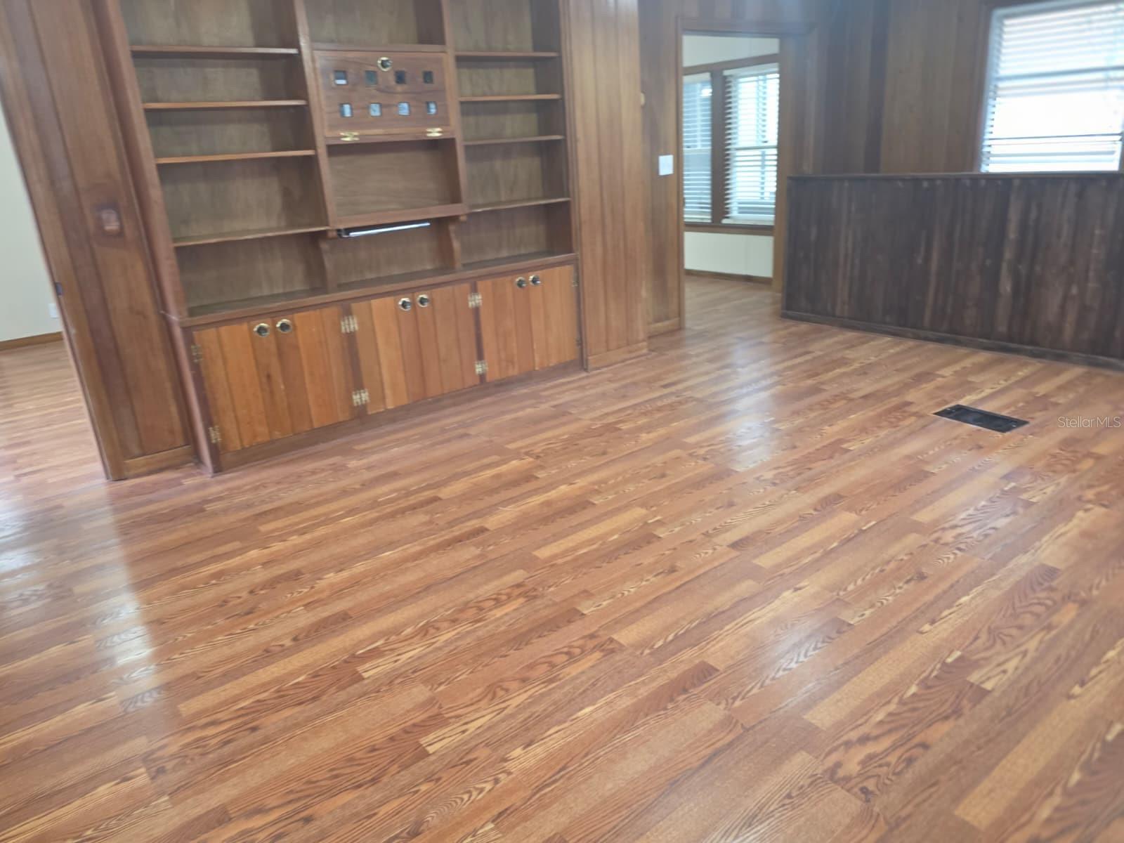 Image 21 of 46 For 710 11th Avenue