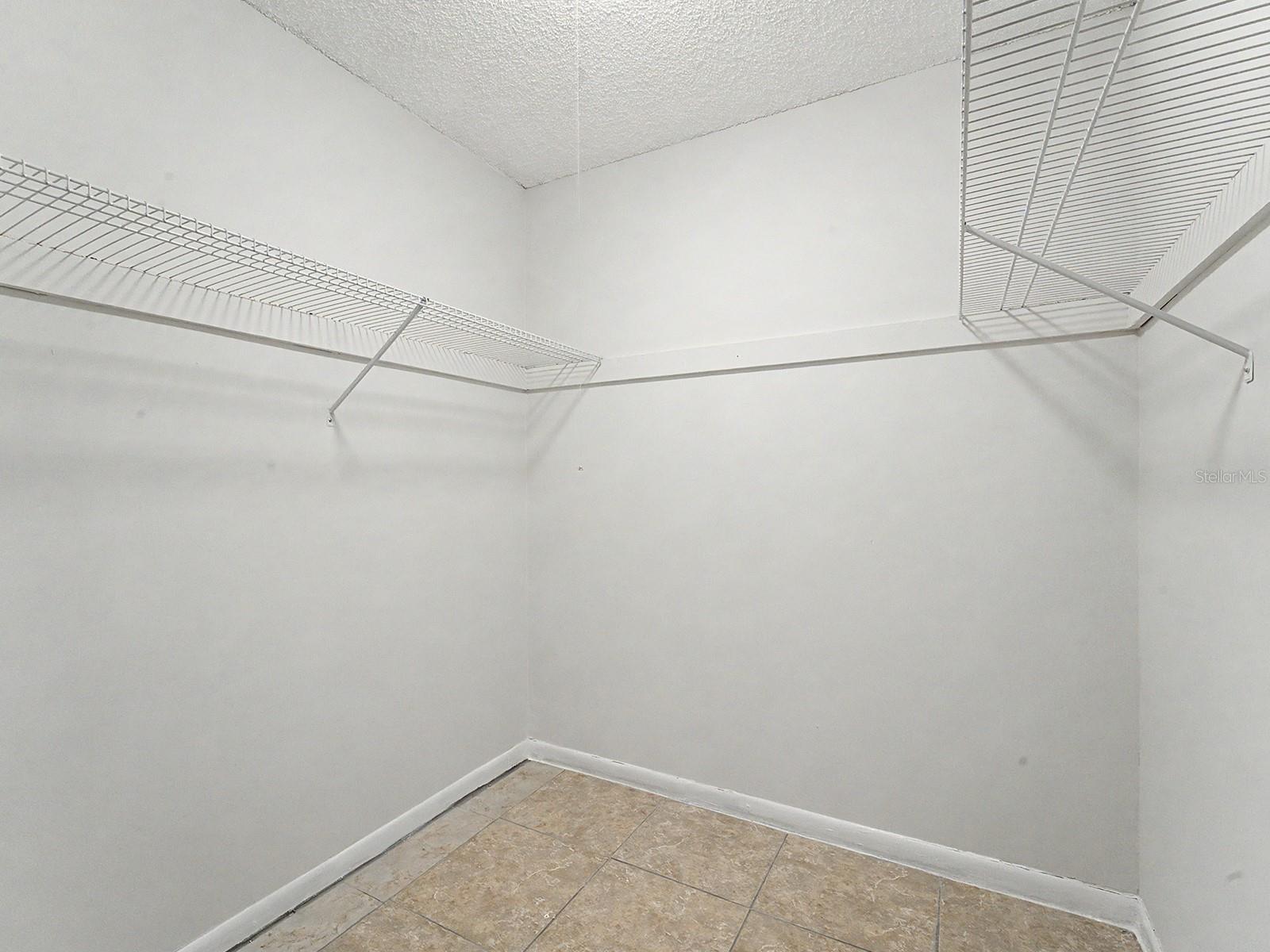 Image 2 of 7 For 6314 Newtown Circle 14 A2