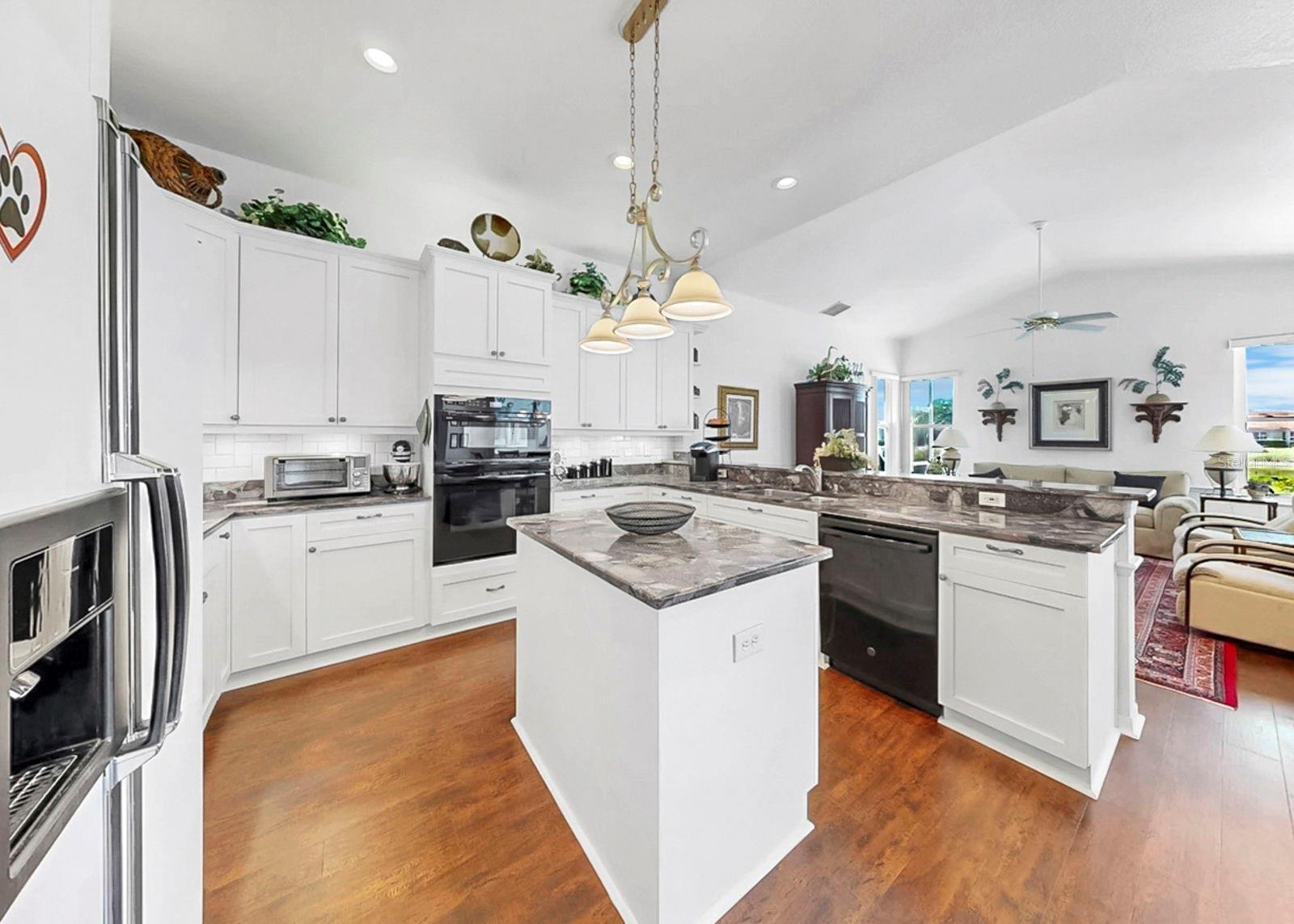 Image 23 of 87 For 2328 Platinum Drive