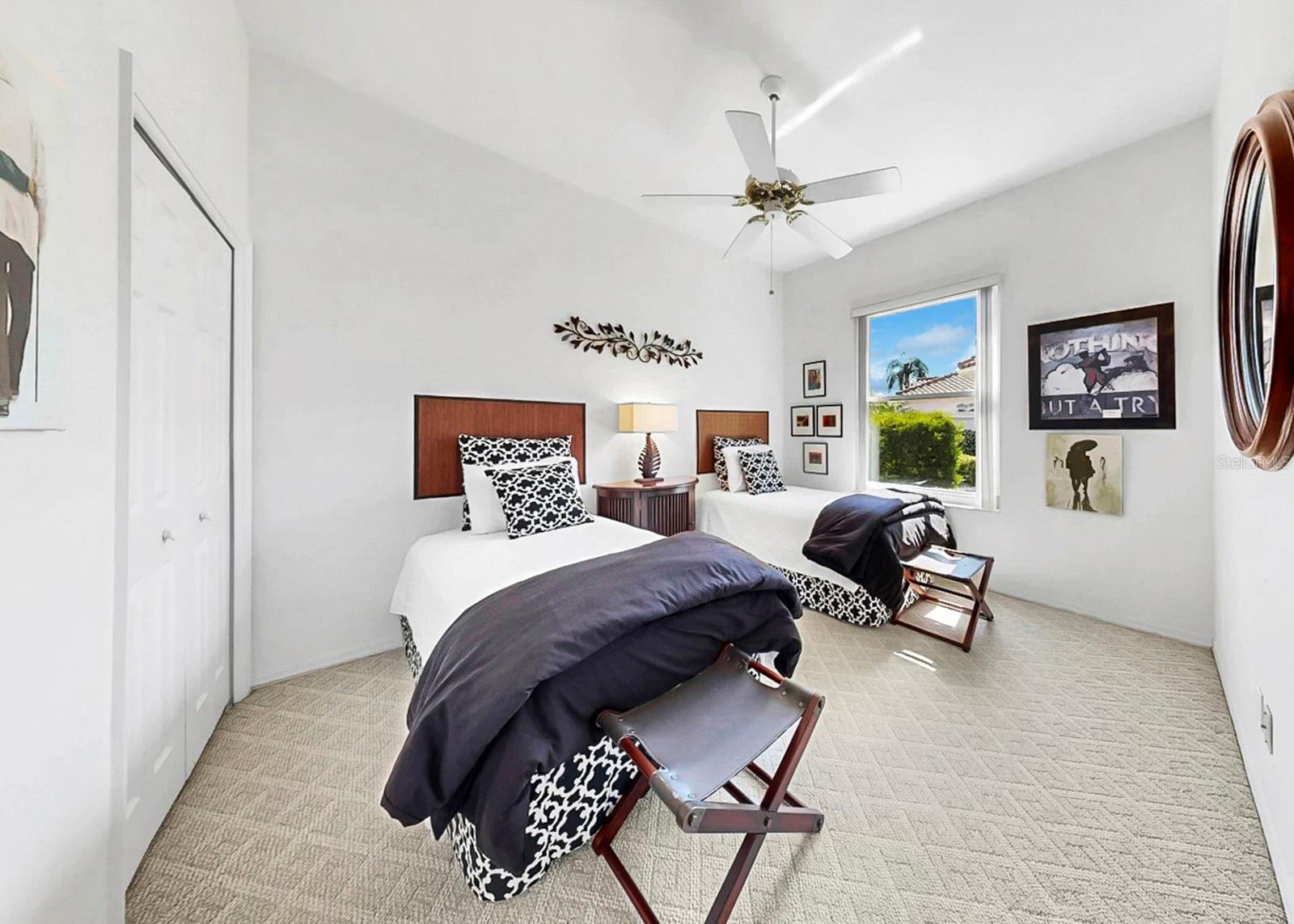 Image 45 of 87 For 2328 Platinum Drive