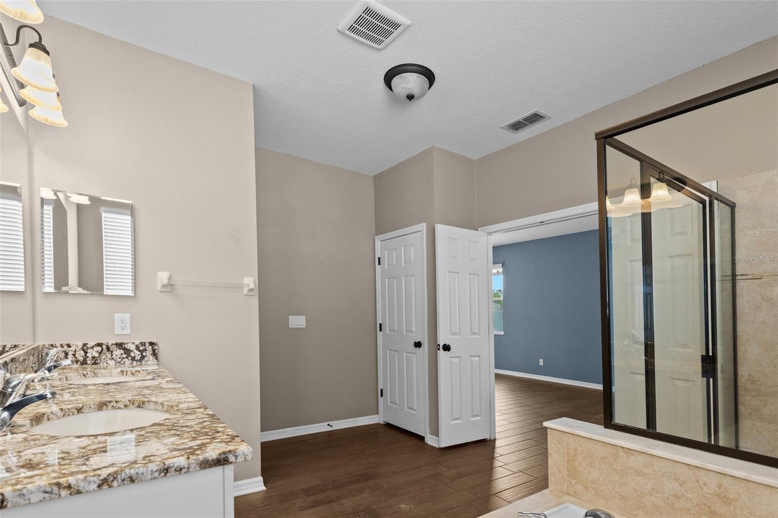 Image 28 of 46 For 1099 Multiflora Loop