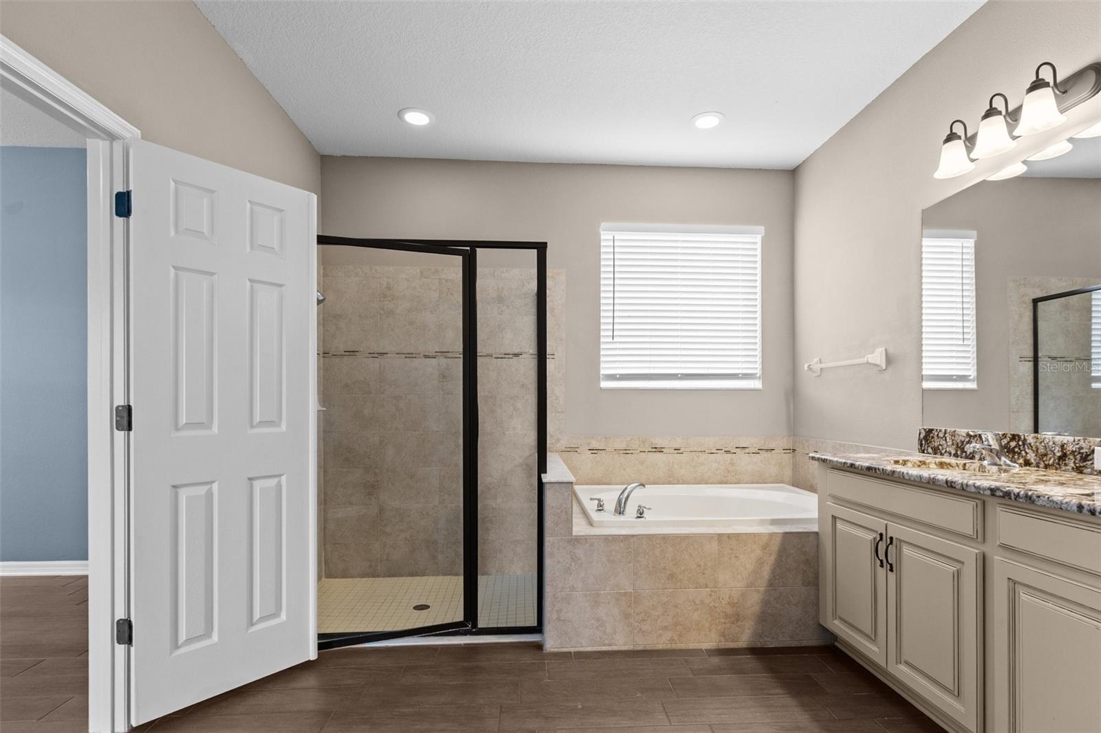 Image 29 of 46 For 1099 Multiflora Loop