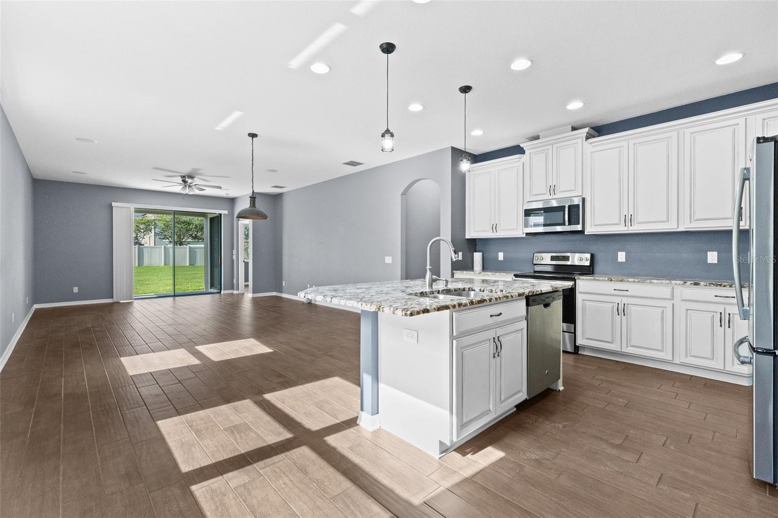 Image 7 of 46 For 1099 Multiflora Loop