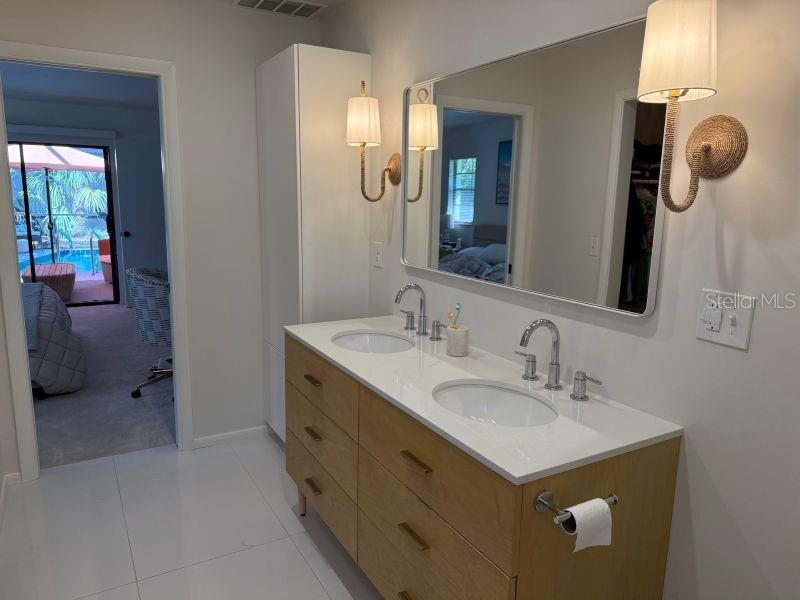 Image 22 of 35 For 1909 Deancroft Road