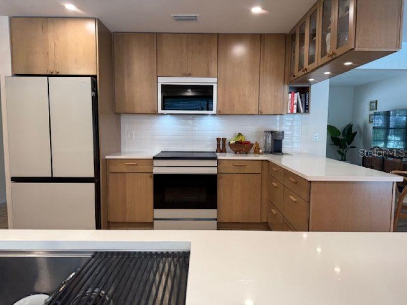 Image 4 of 35 For 1909 Deancroft Road