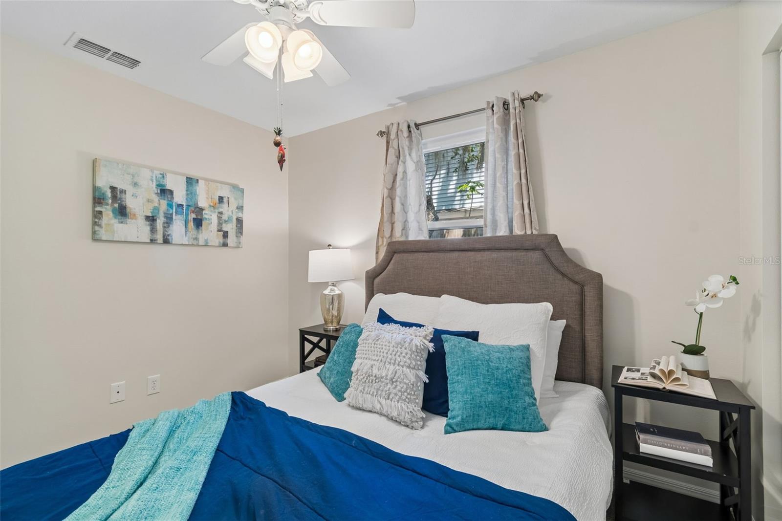 Image 14 of 28 For 321 11th Ave S