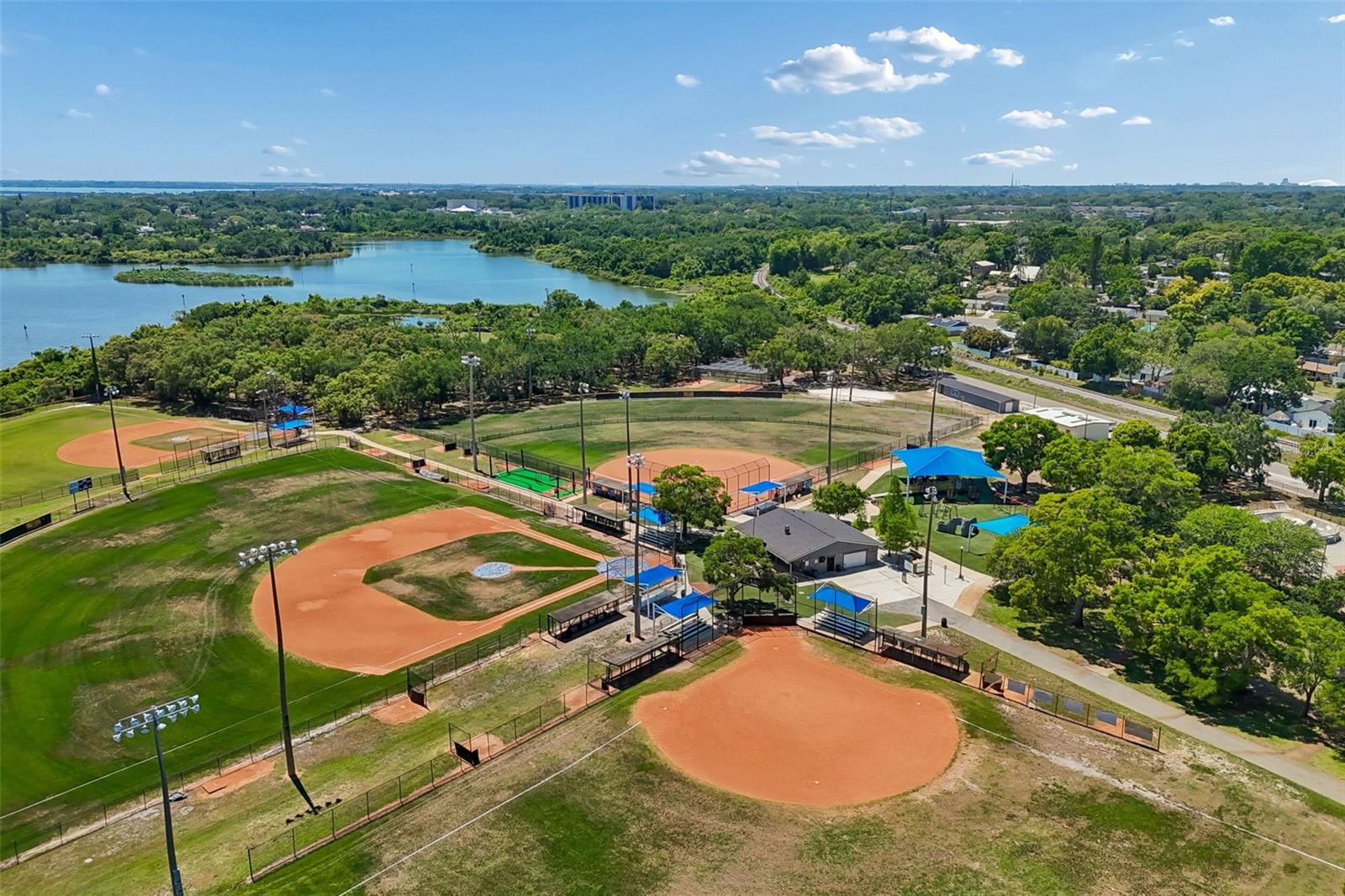 Image 22 of 28 For 321 11th Ave S