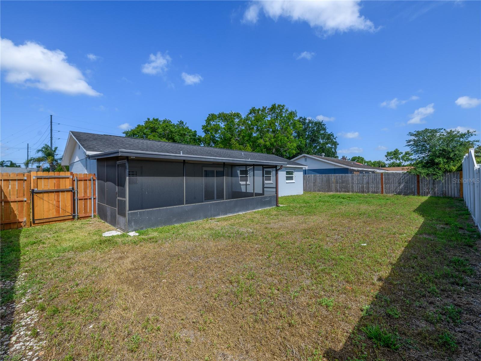 Image 21 of 30 For 11422 Wheeling Drive