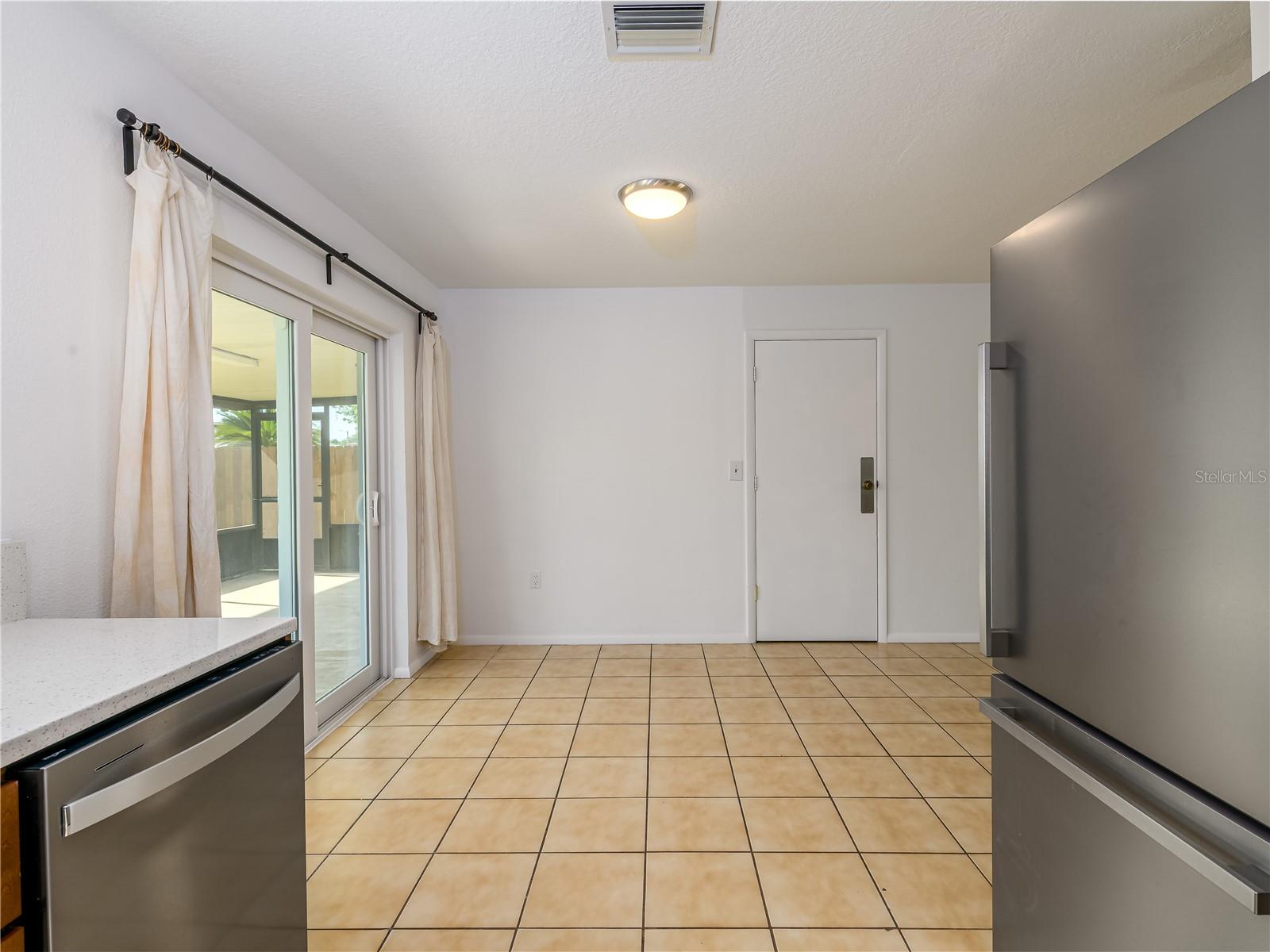 Image 9 of 30 For 11422 Wheeling Drive