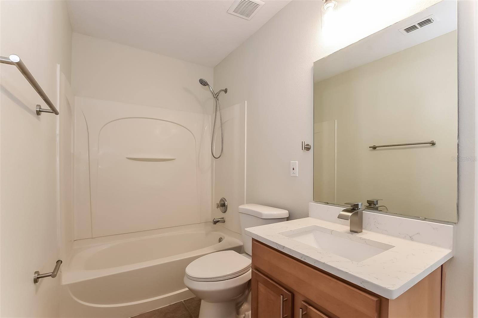 Image 19 of 20 For 2560 Bullion Loop