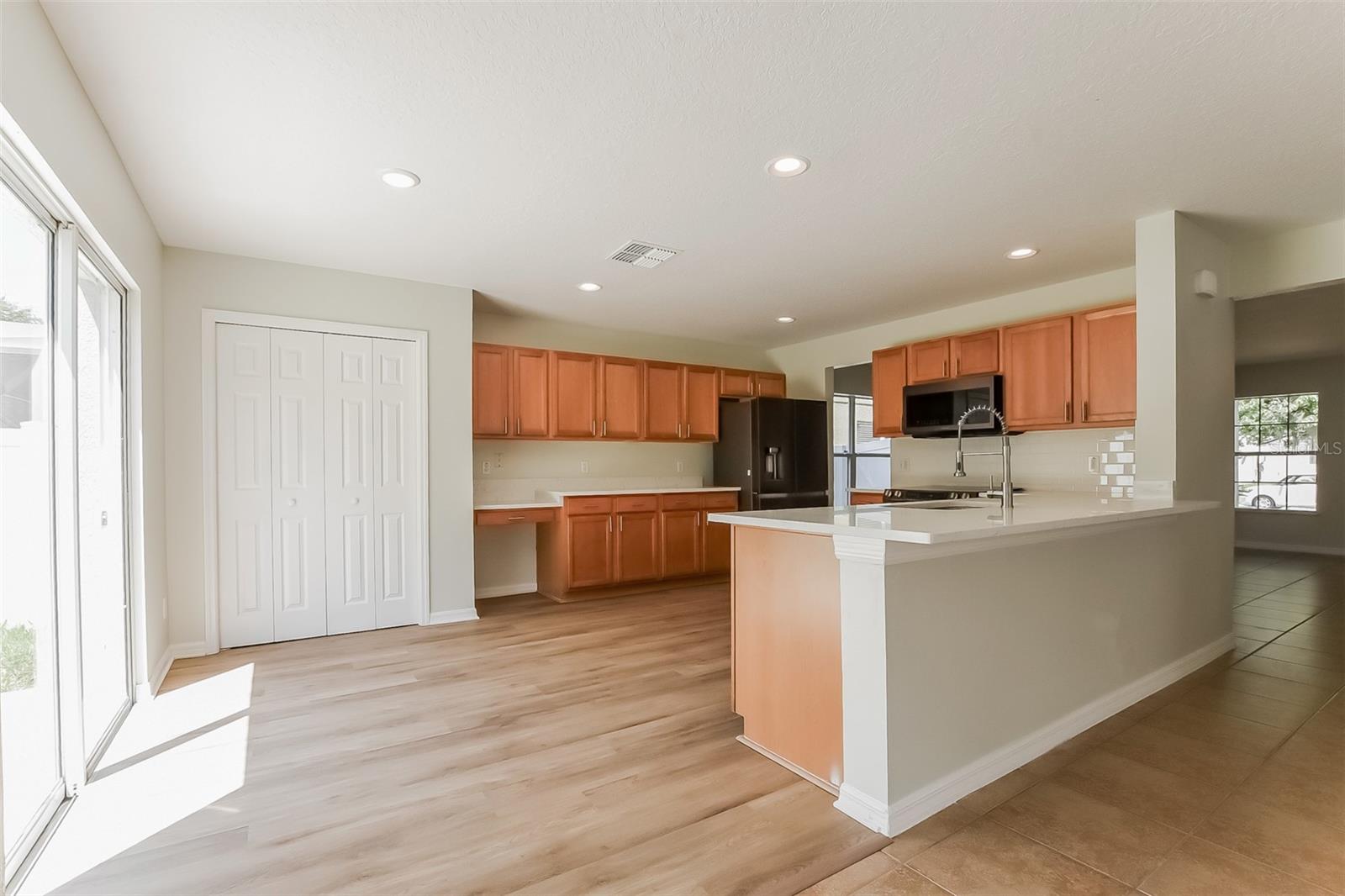 Image 5 of 20 For 2560 Bullion Loop