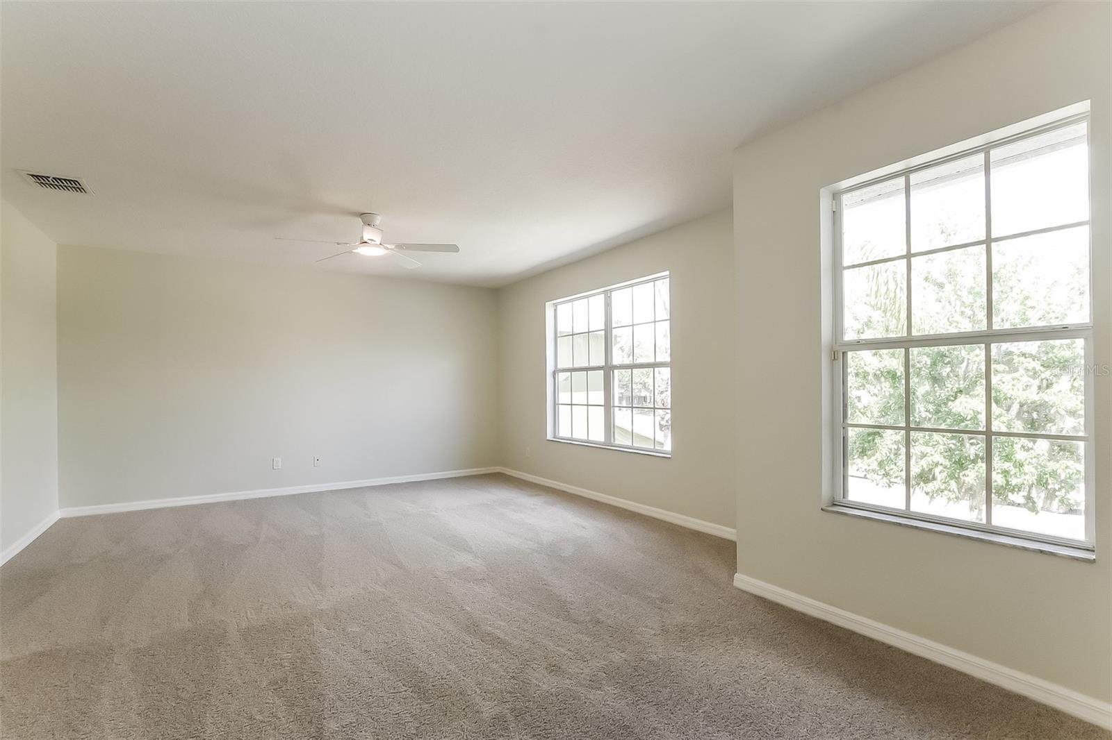 Image 7 of 20 For 2560 Bullion Loop