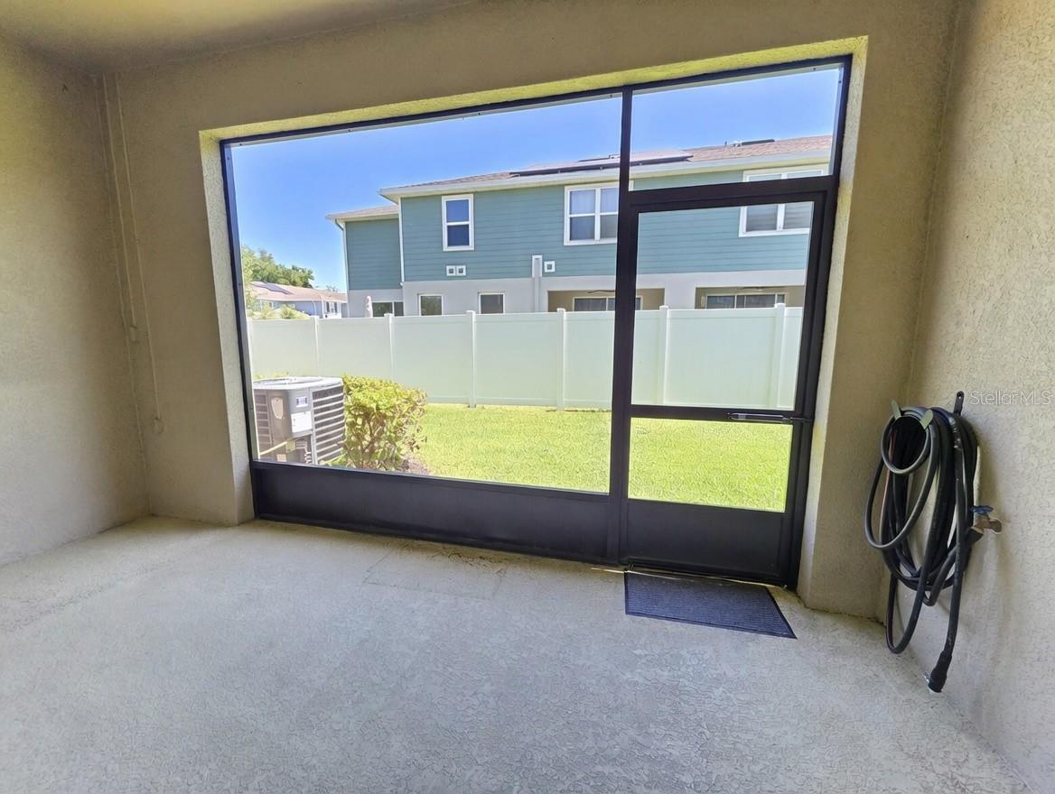 Image 15 of 16 For 2945 Rambler Ivy Loop