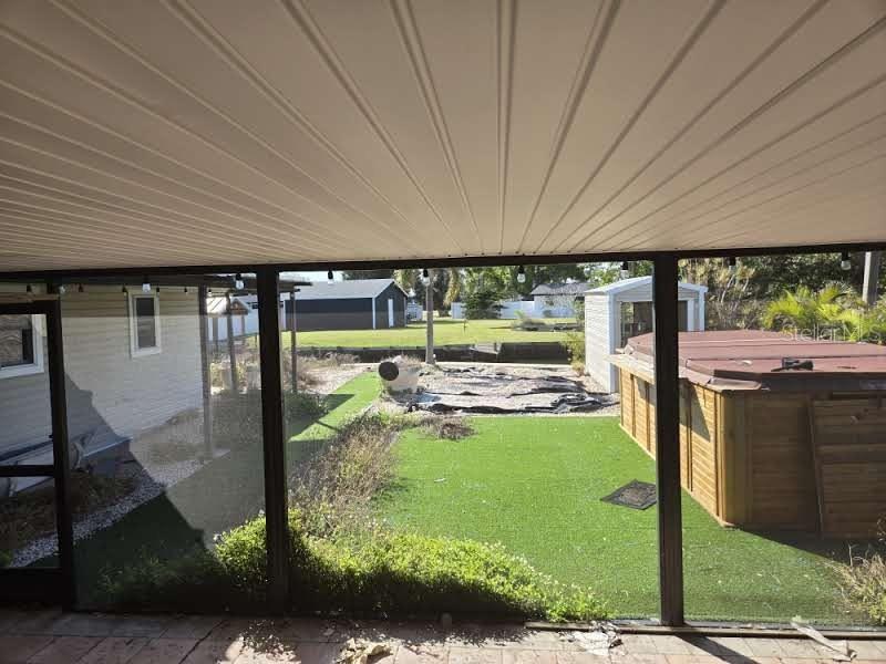 Image 23 of 27 For 3503 Shell Point Road