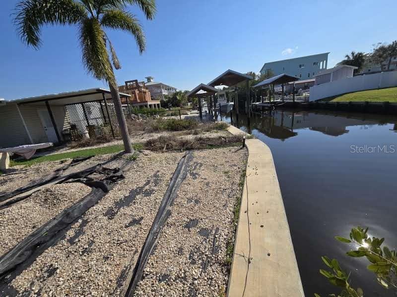 Image 26 of 27 For 3503 Shell Point Road