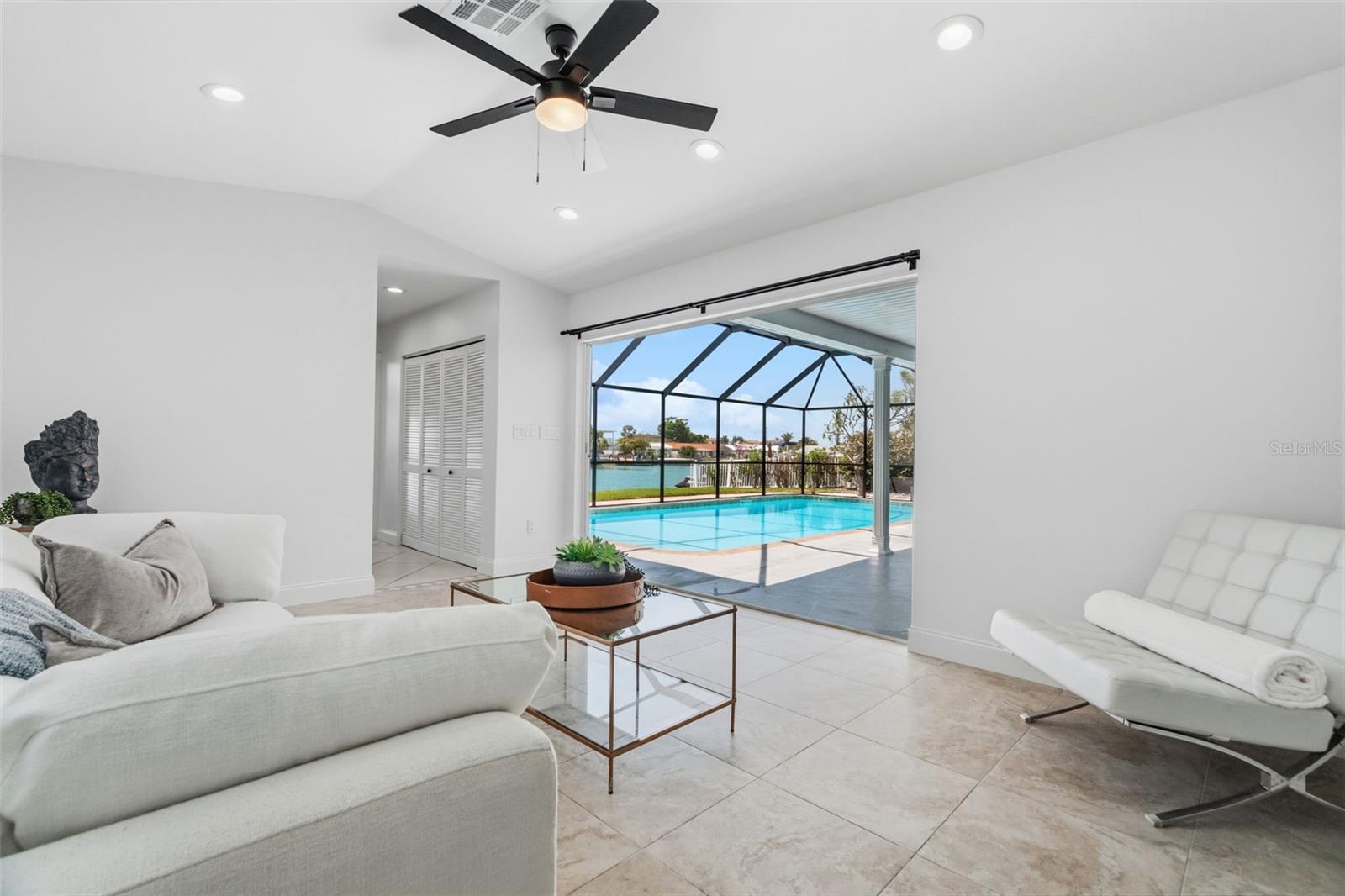 Image 20 of 27 For 11900 7th Street E